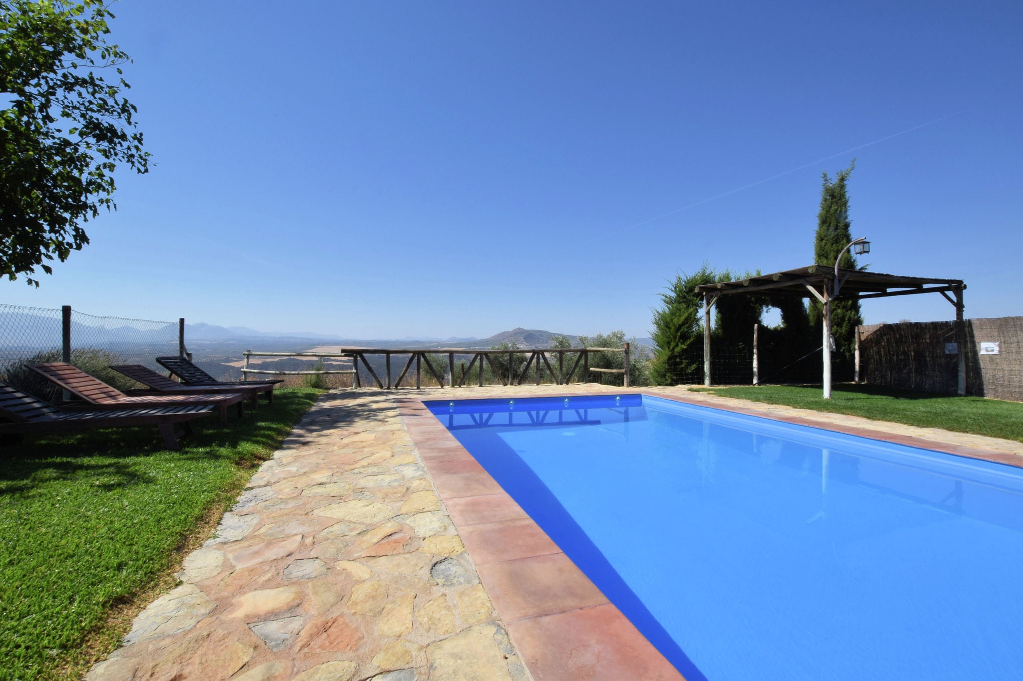 Chalet somptueux à Fuentes de Cesna avec piscine