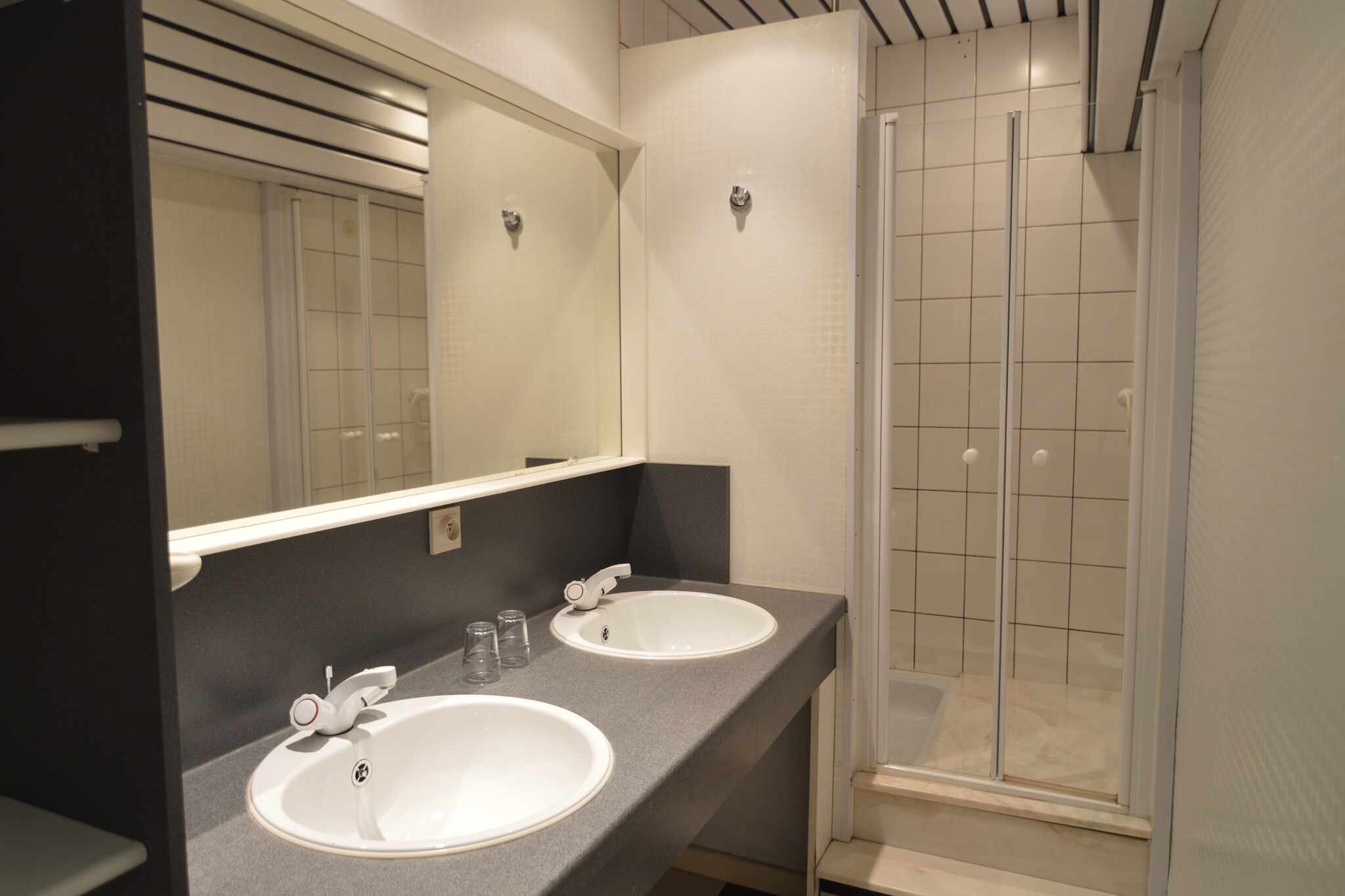 Vakantiehuis Spa max. 27 personen 2 huisdieren 10 slaapkamers zwembad #30