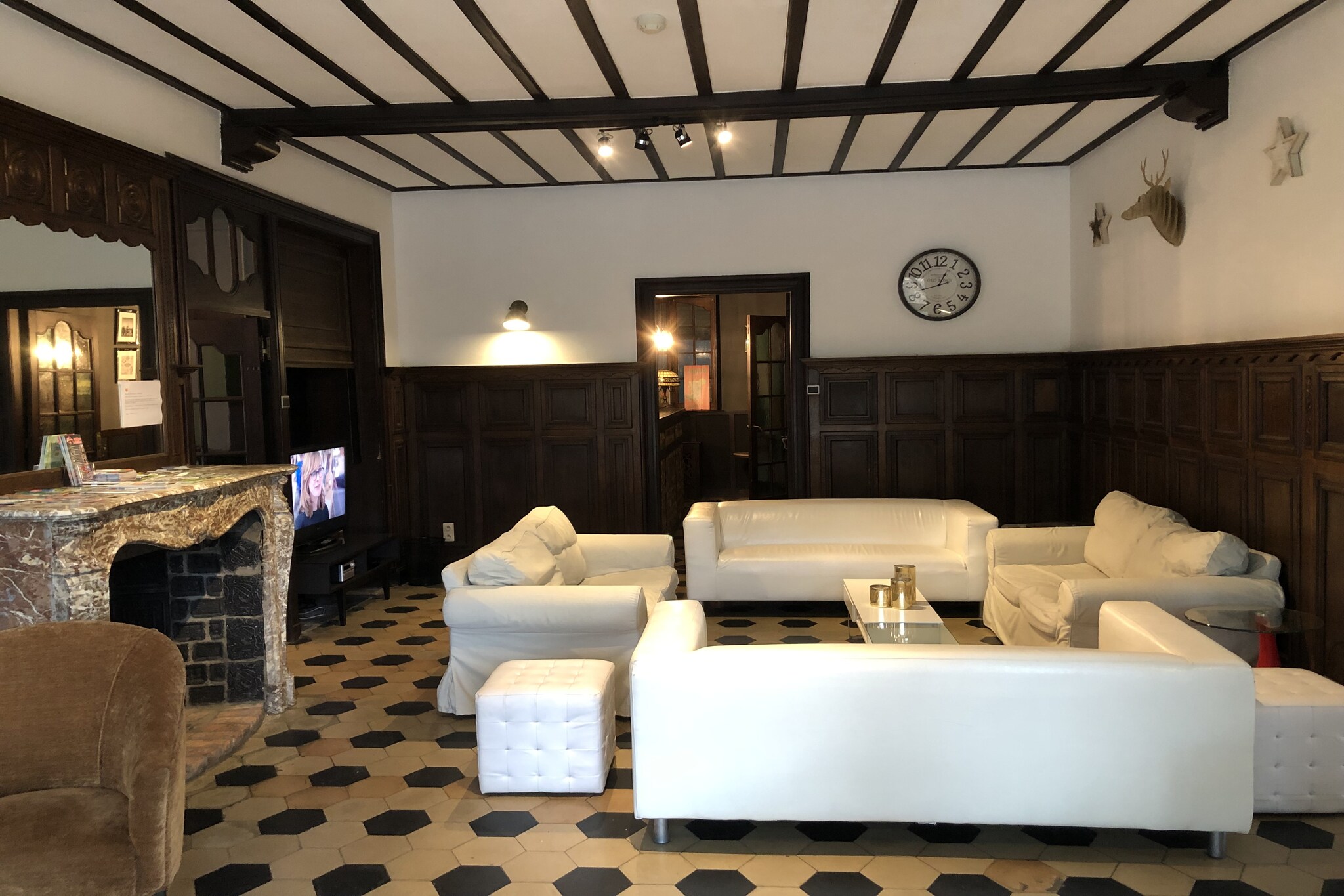 Vakantiehuis Spa max. 27 personen 2 huisdieren 10 slaapkamers zwembad #9