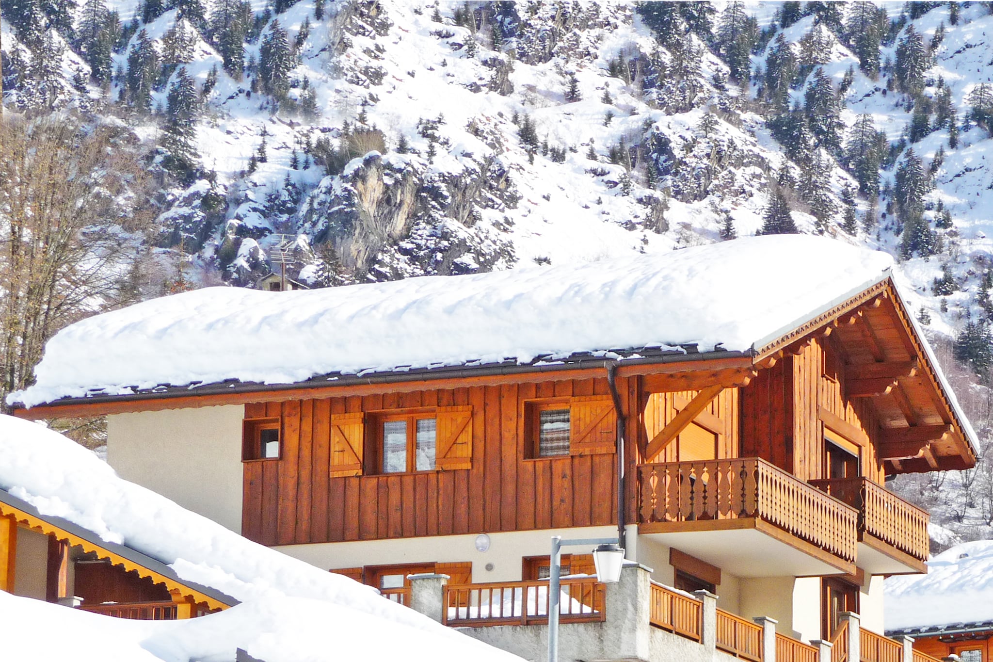 Chalet de la Côte-Exterieur winter