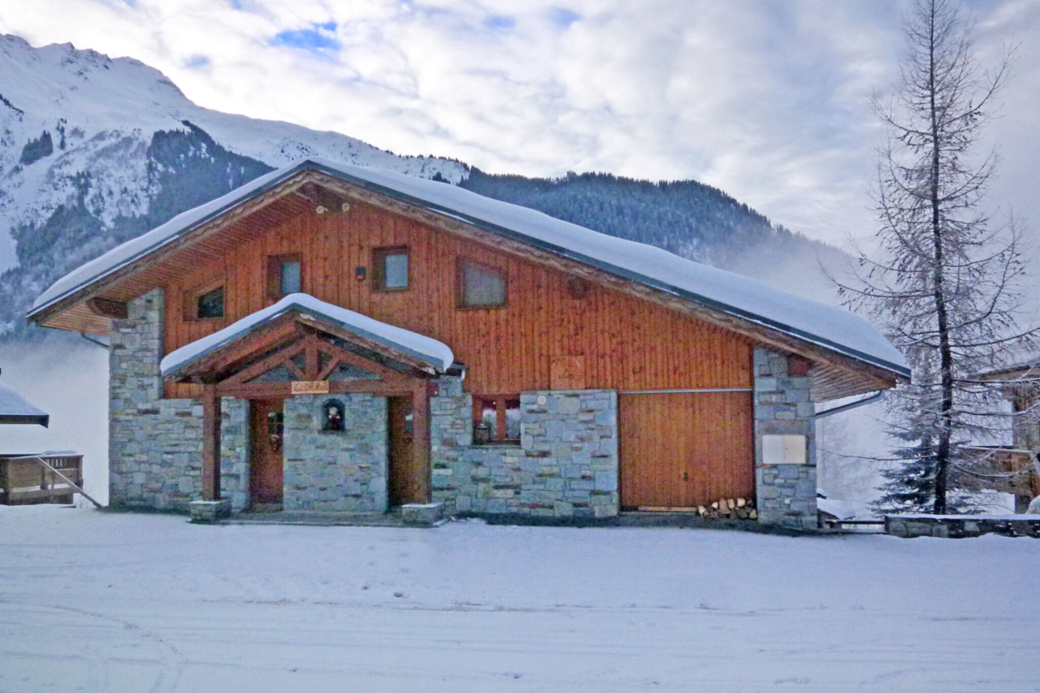 Modern Chalet in Champagny-en-Vanoise near Ski Area