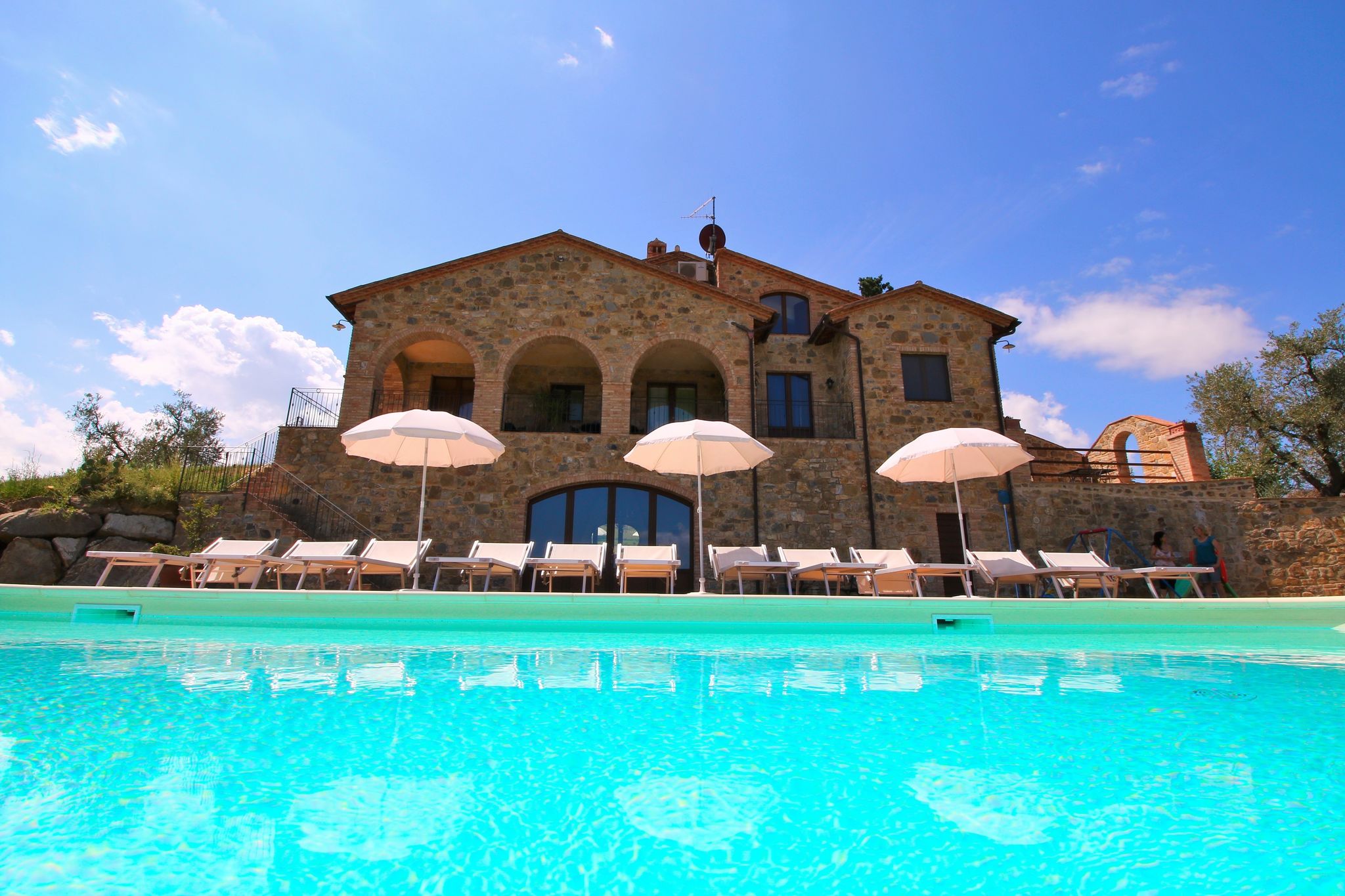 Maison de campagne confort avec piscine à Castel del Piano