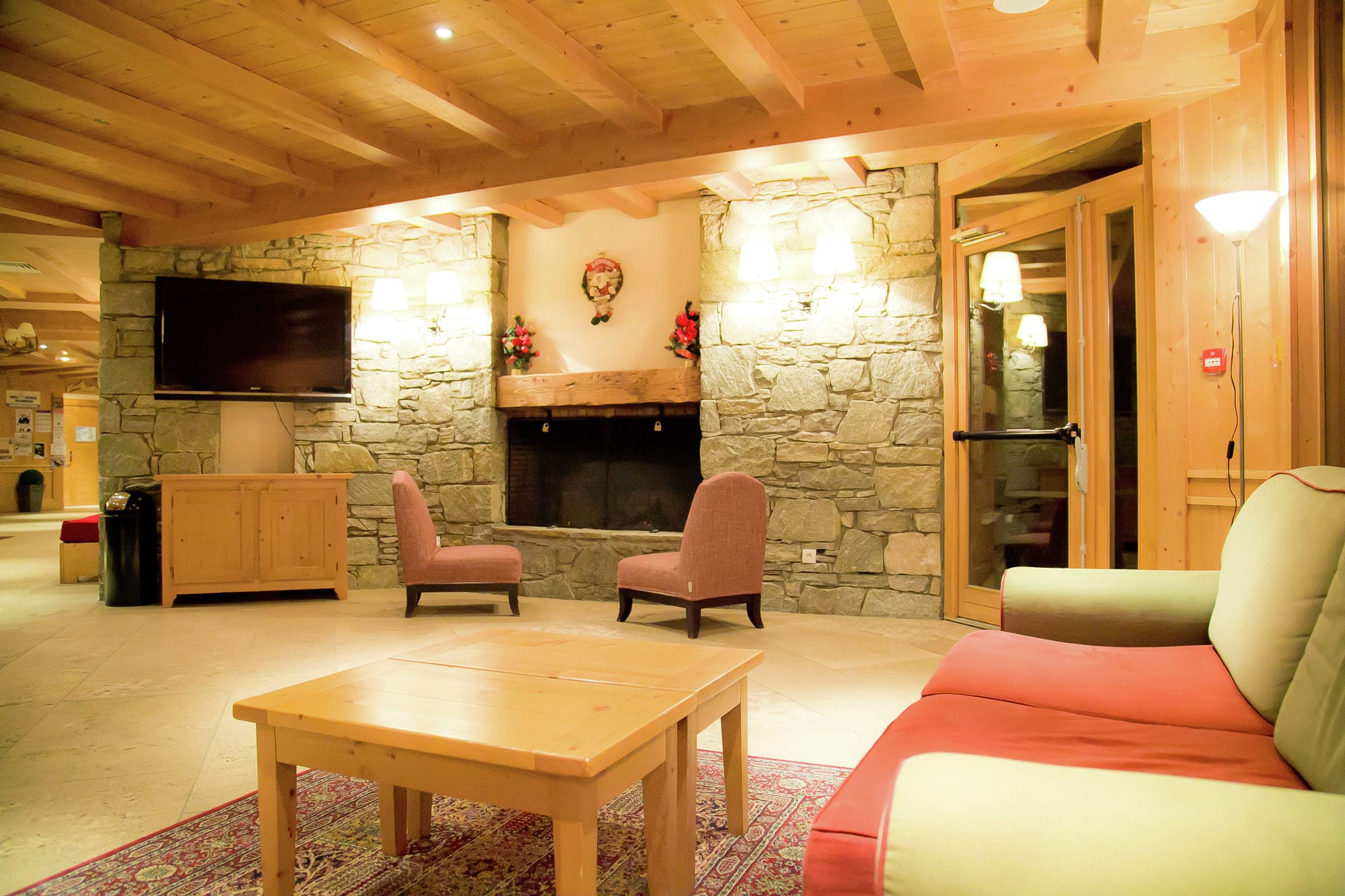 Rustic apartment on the slopes in cozy Val Cenis