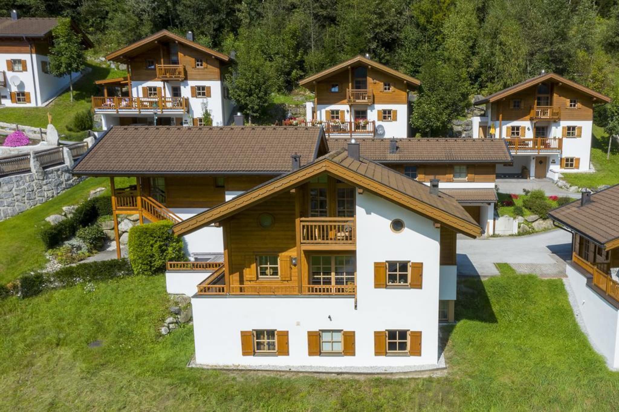 Chalets im Wald - Untagged