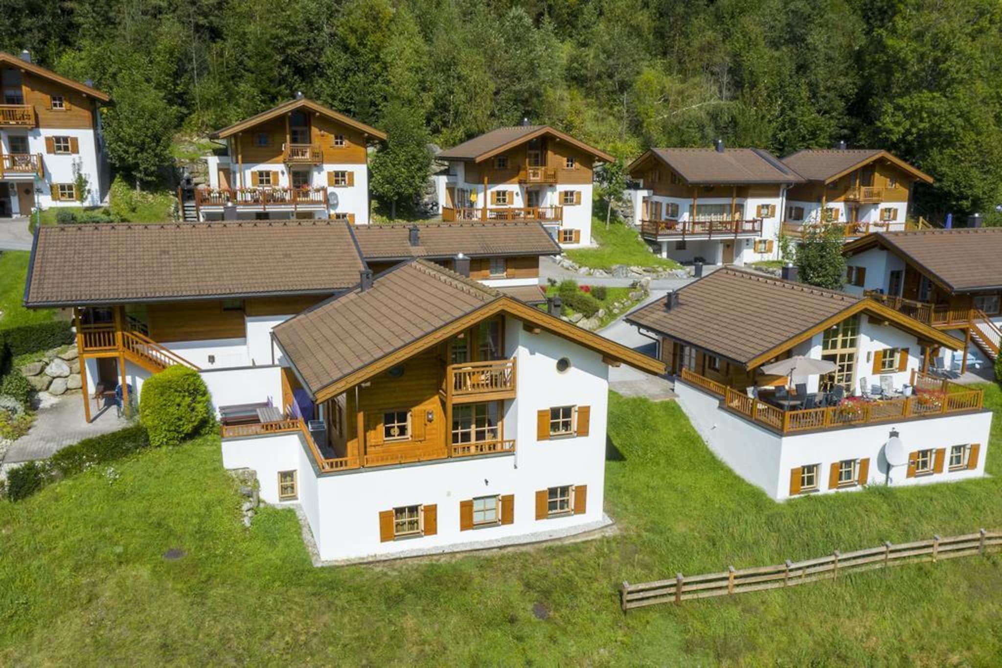 Chalets im Wald - Untagged