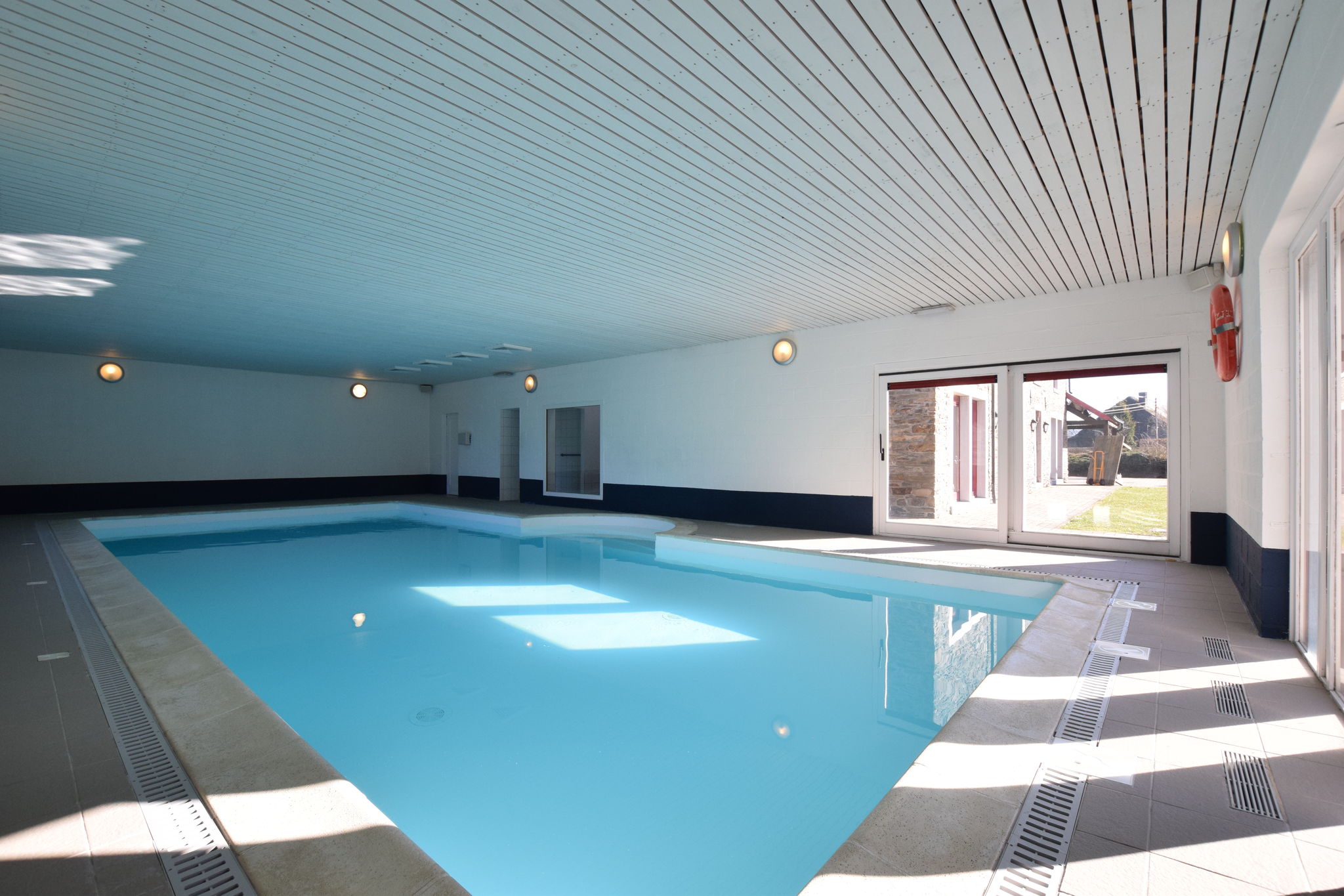 Holiday Home in Tenneville with Indoor Swimming Pool