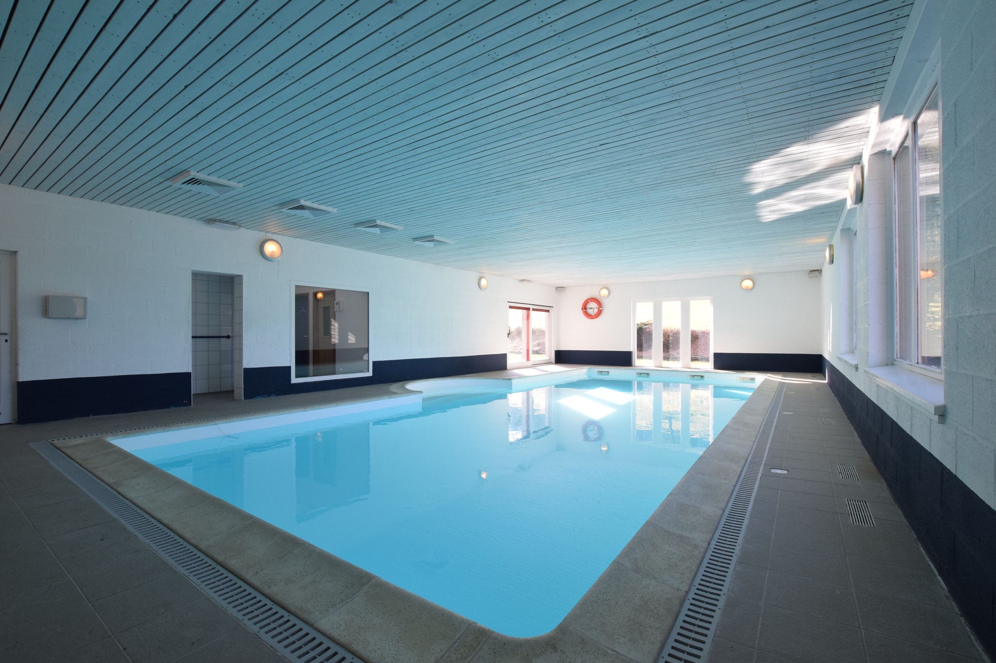 Ferienhaus in Tenneville mit Indoor-Swimmingpool