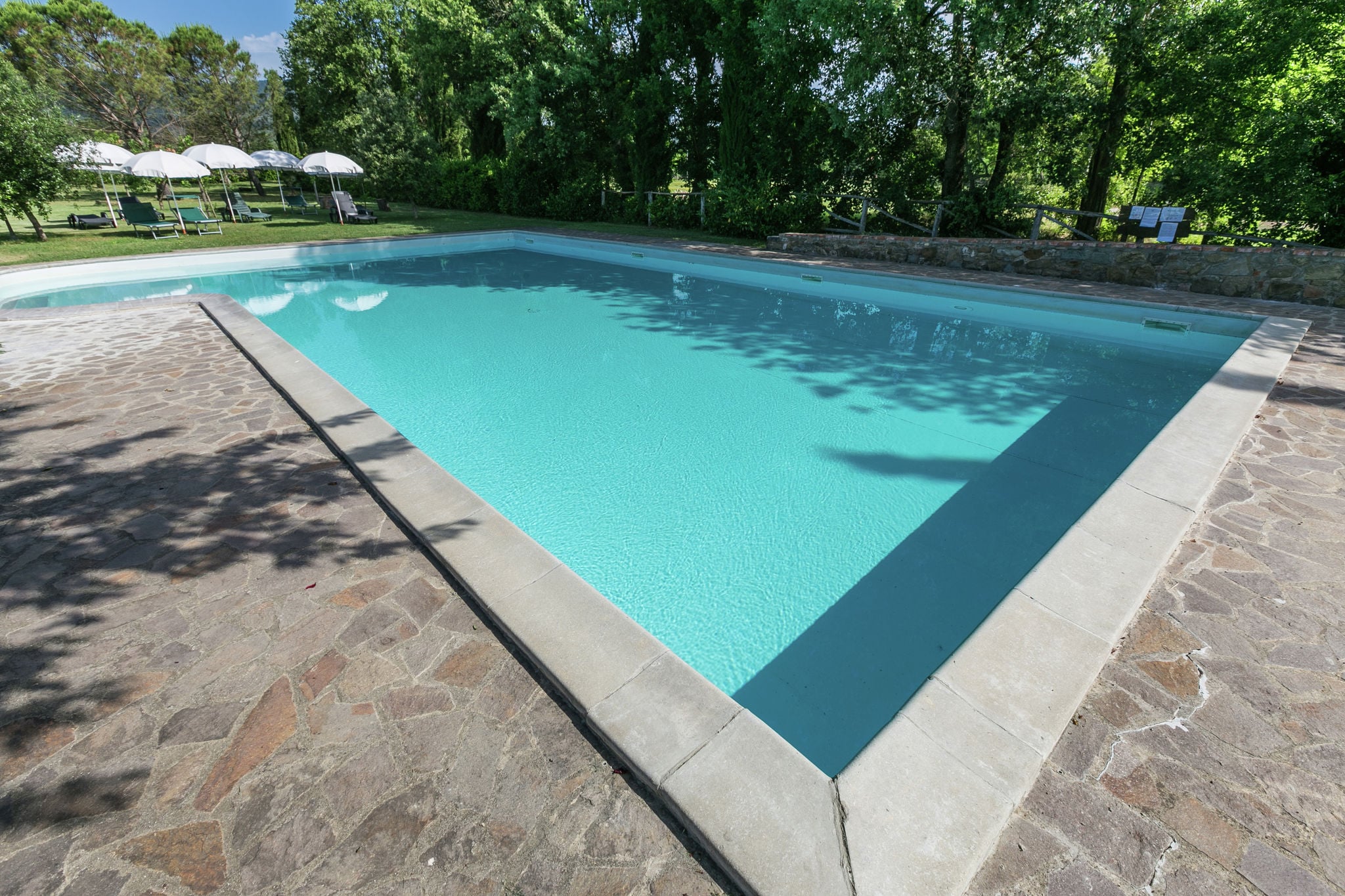 Geräumiges Ferienhaus in Bucine mit privatem Pool