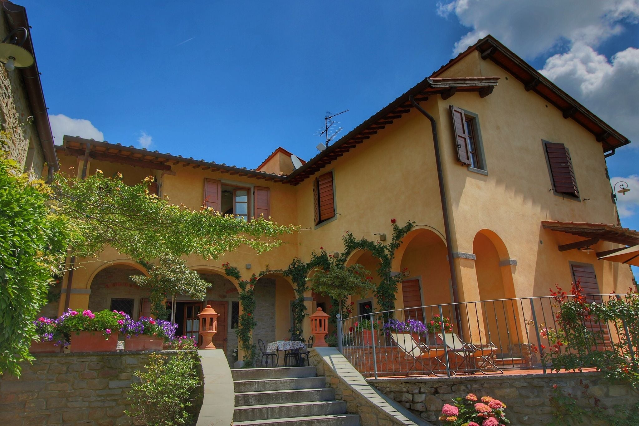 Luxueus vakantiehuis in Loro Ciuffenna op 40 km van Florence