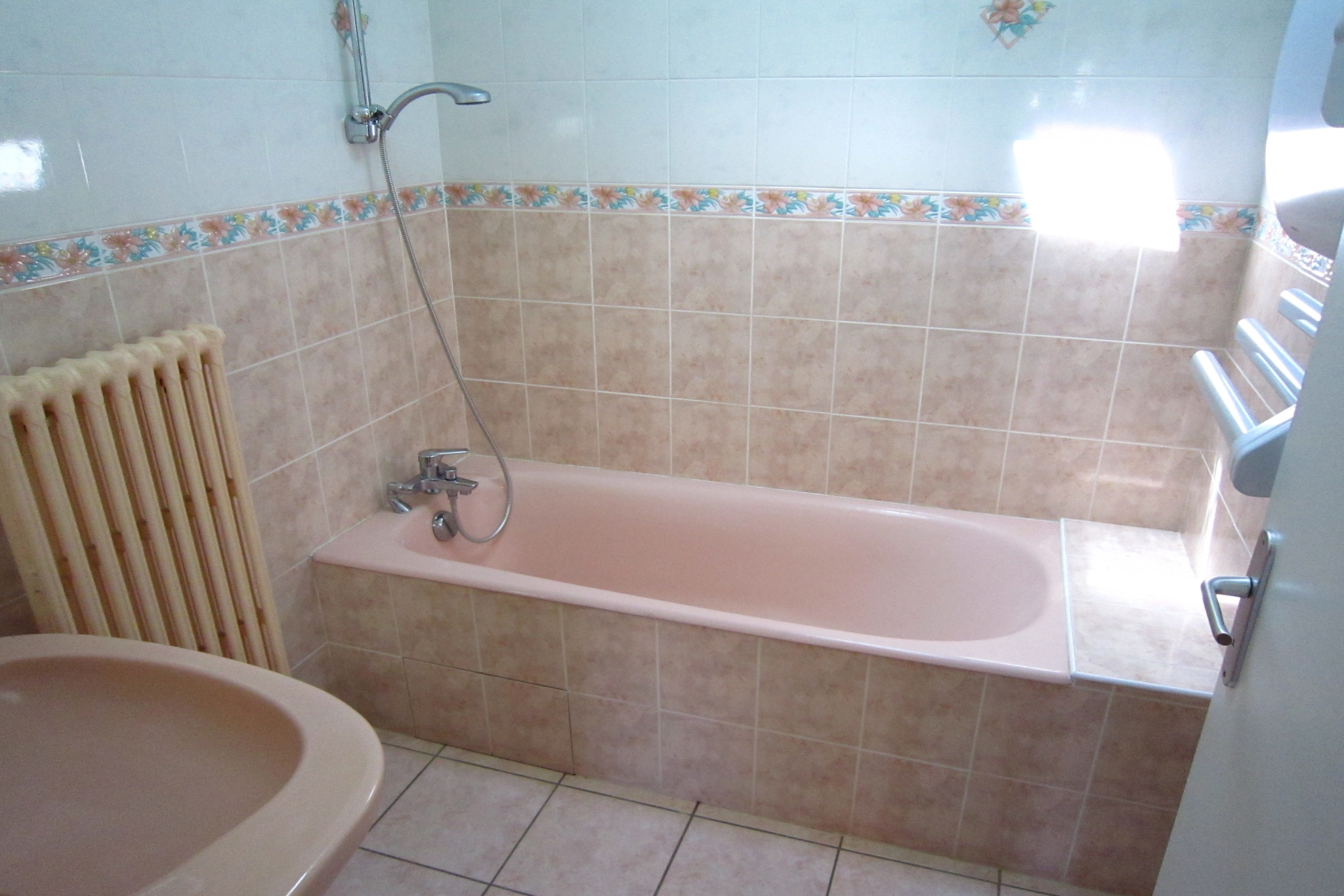 Maison près des volcans d'Auvergne-Bathroom