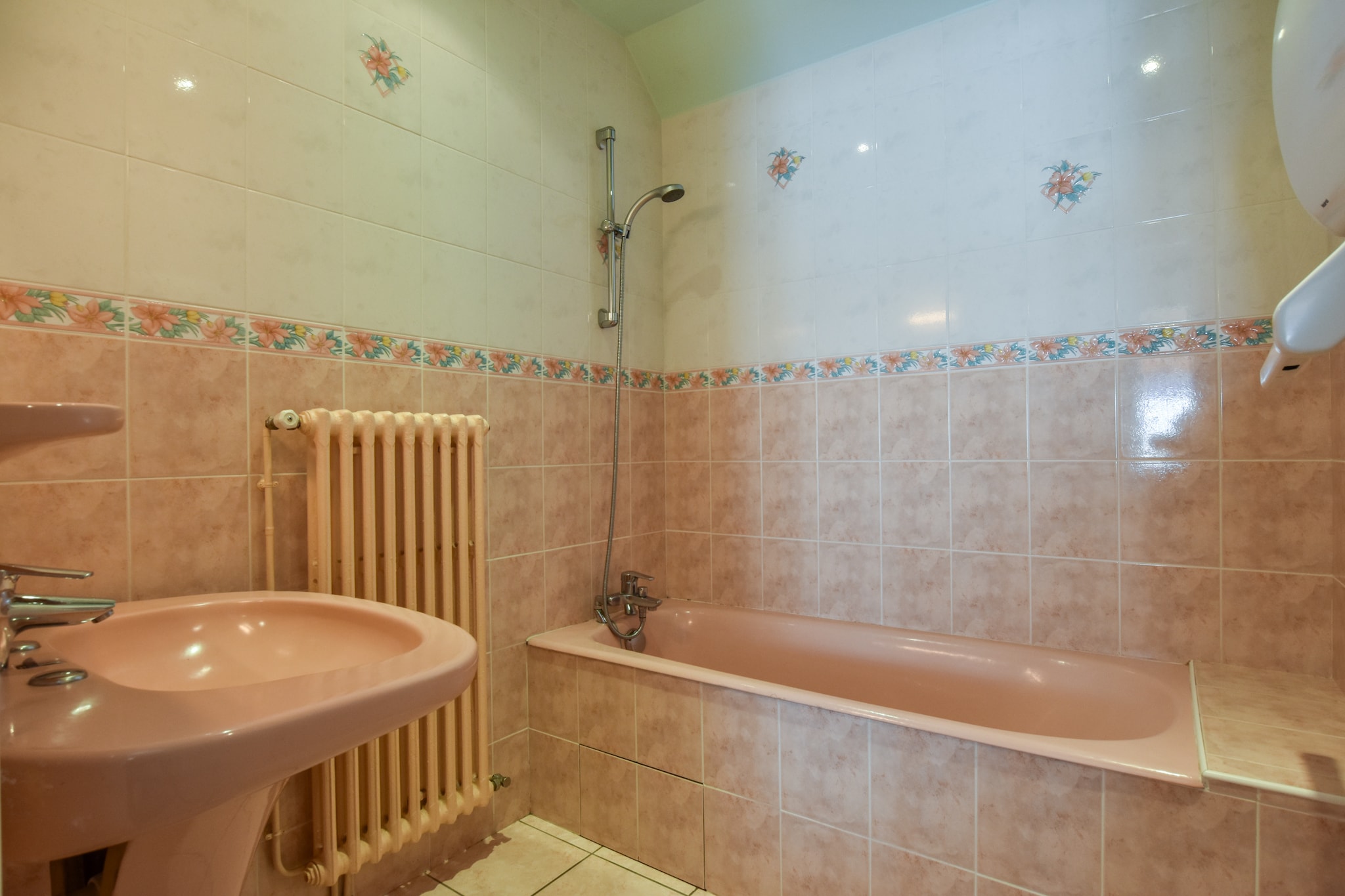 Maison près des volcans d'Auvergne-Bathroom