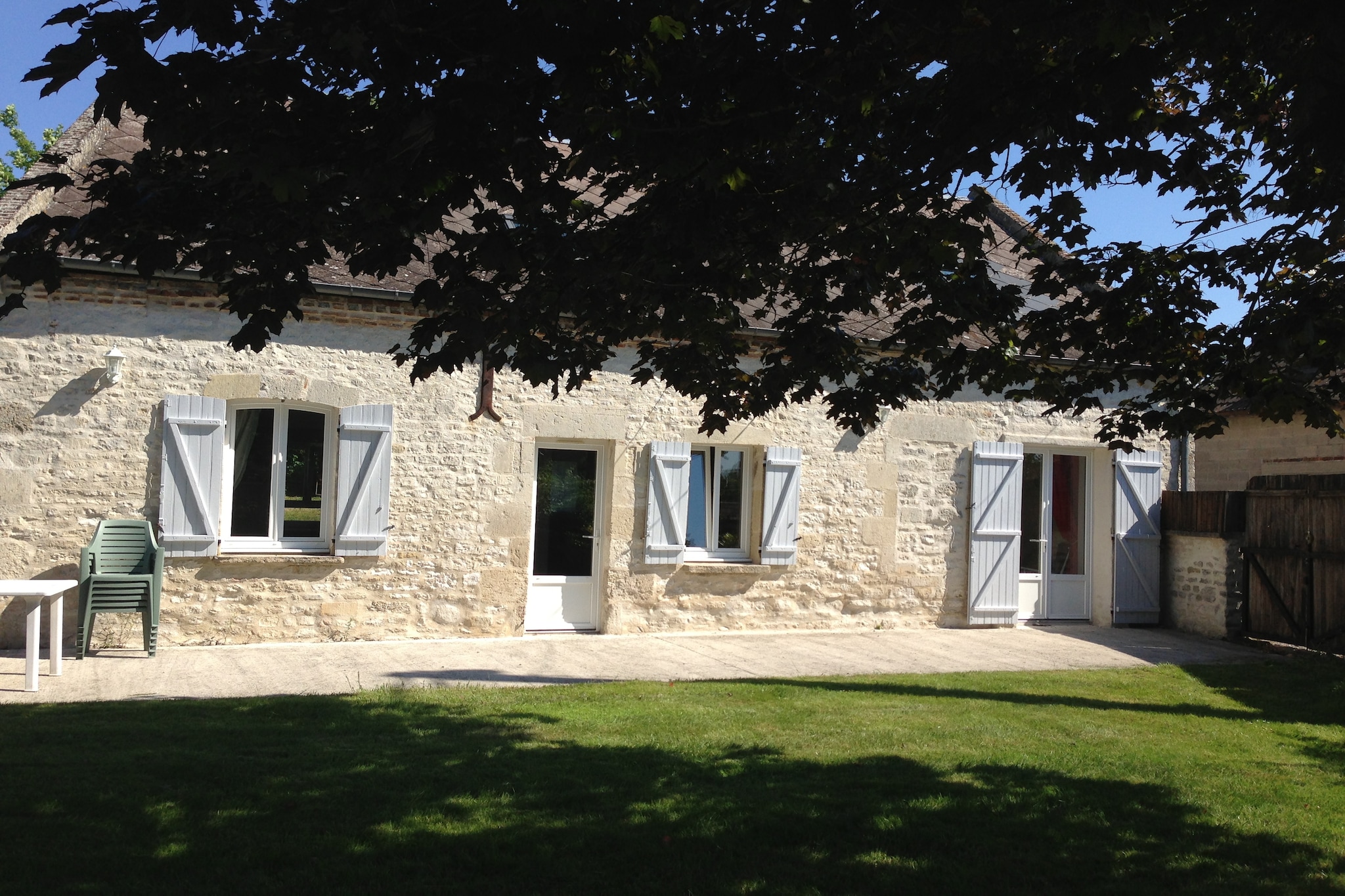 Clos Bourguin-Extérieur été