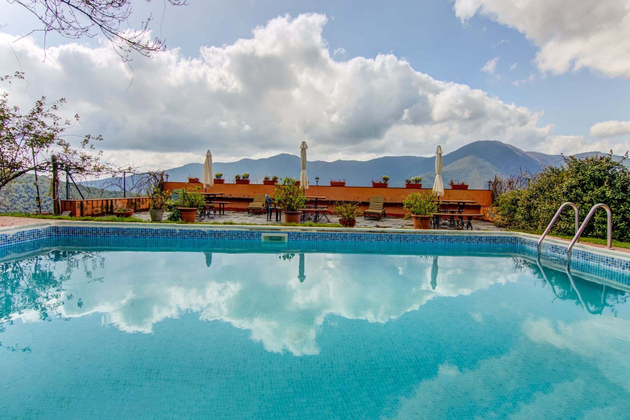 Gemütliches Ferienhaus in Montseny mit Swimmingpool
