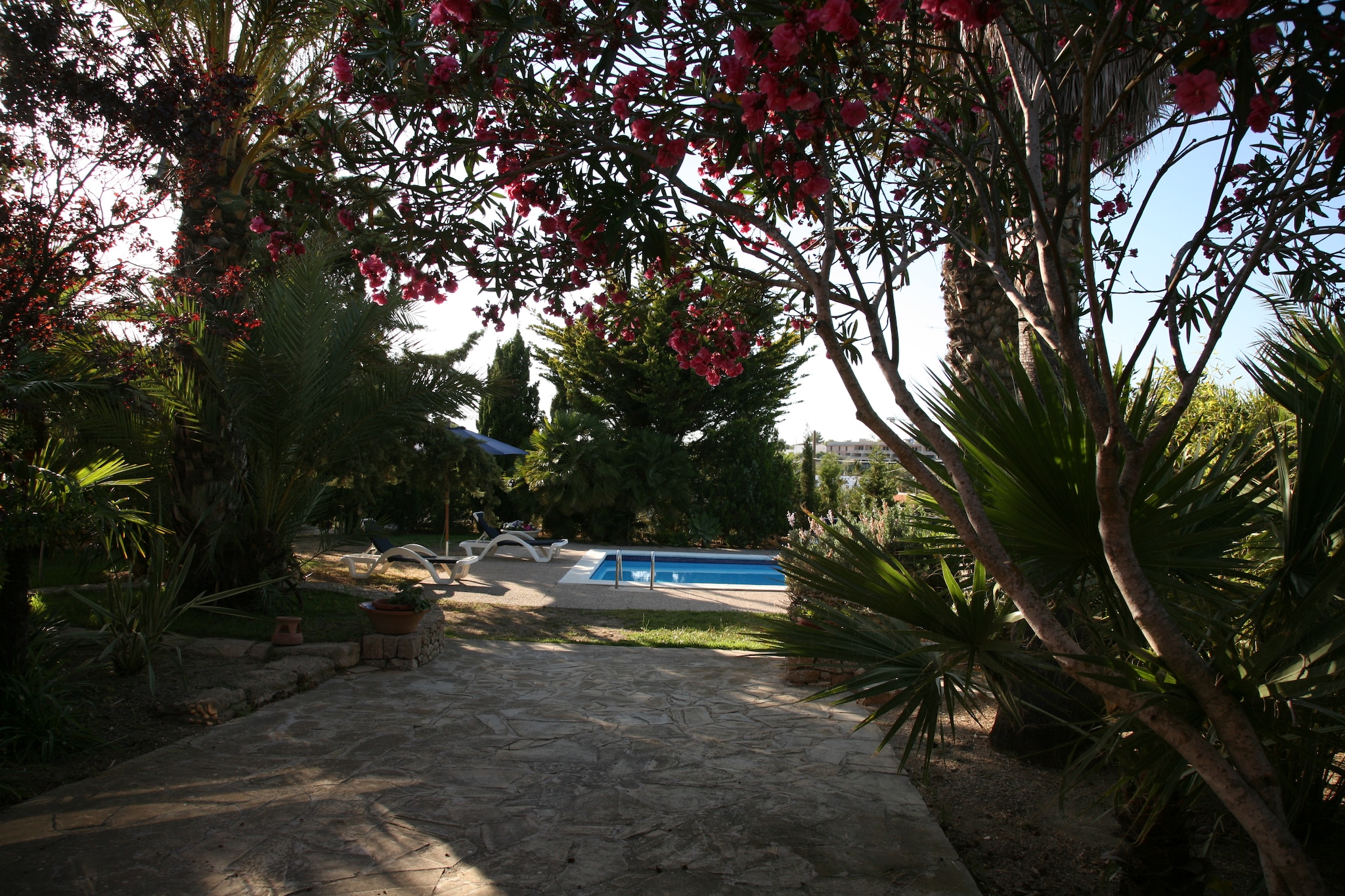 La Vila - Garten Sommer