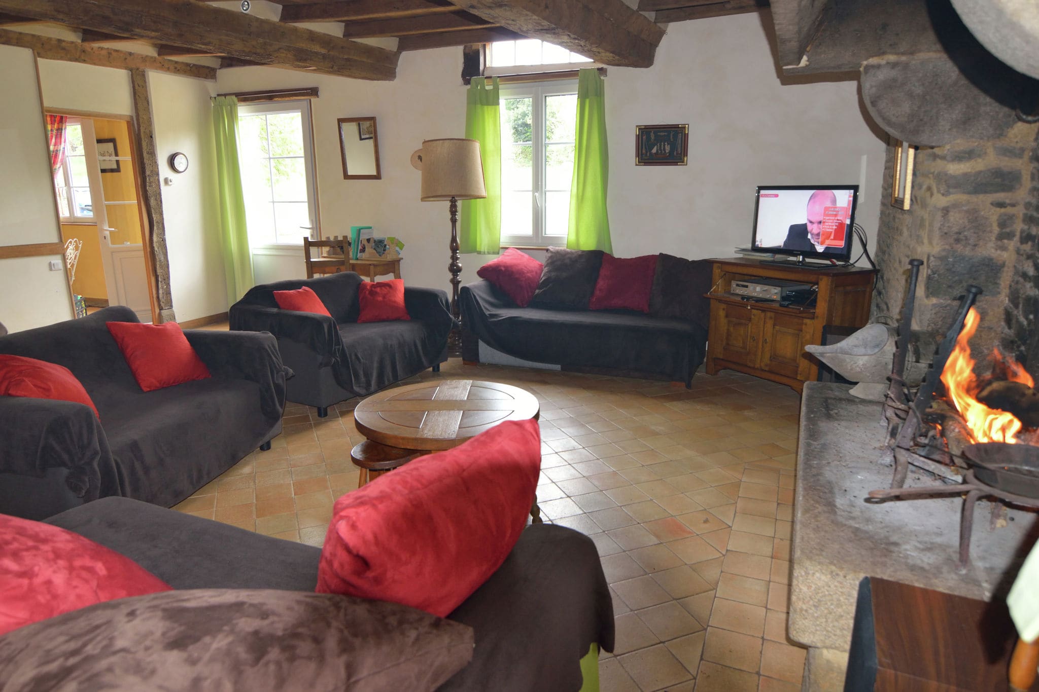 Pleasant Holiday Home in Isigny-Le-Buat with Garden