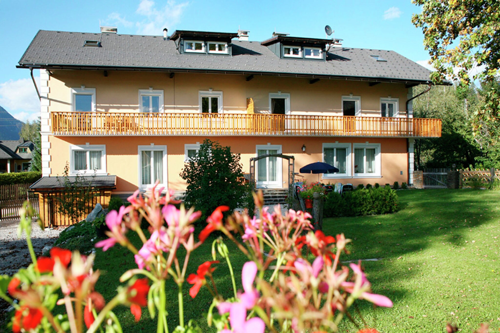 Appartement in Bad Mitterndorf met sauna en Tuin