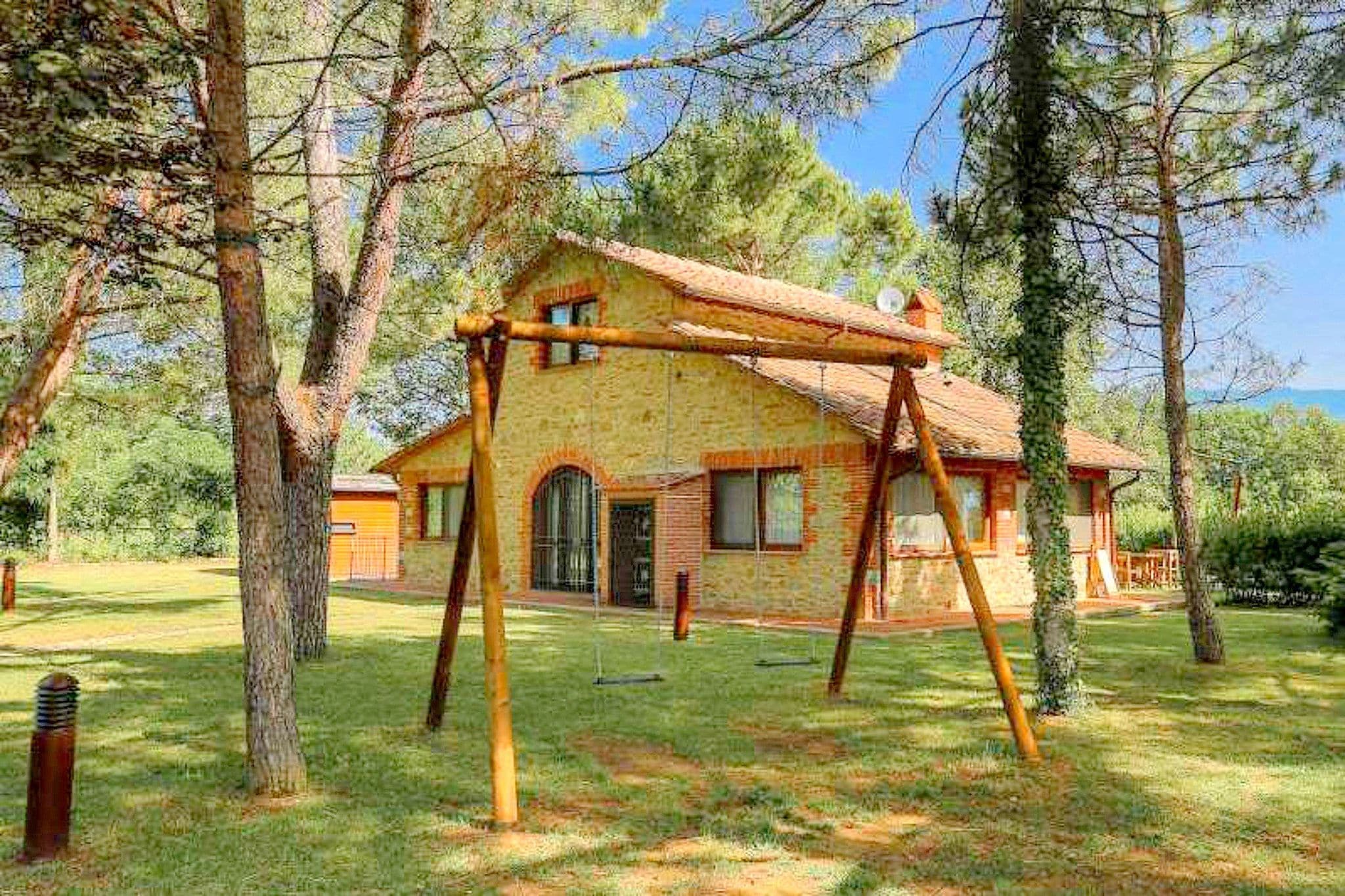 Maison de campagne toscane sur les pentes du mont Pratomagno