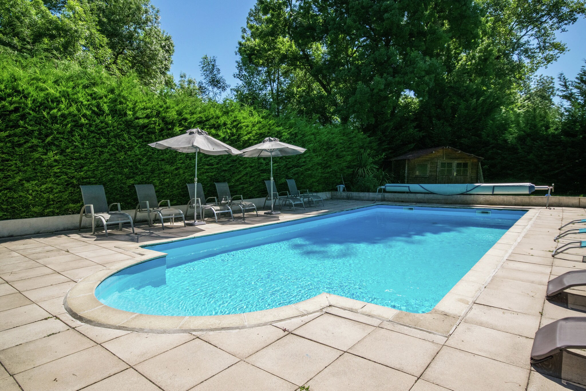 Maison de vacances à Champagnac, en France avec piscine