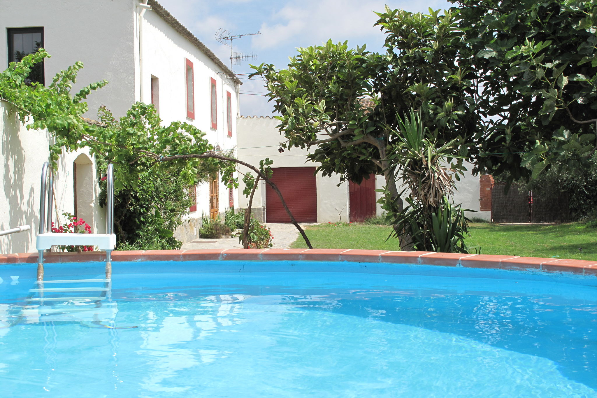 Uitstekend landhuis met zwembad in St Martí Sarroca, Spanje