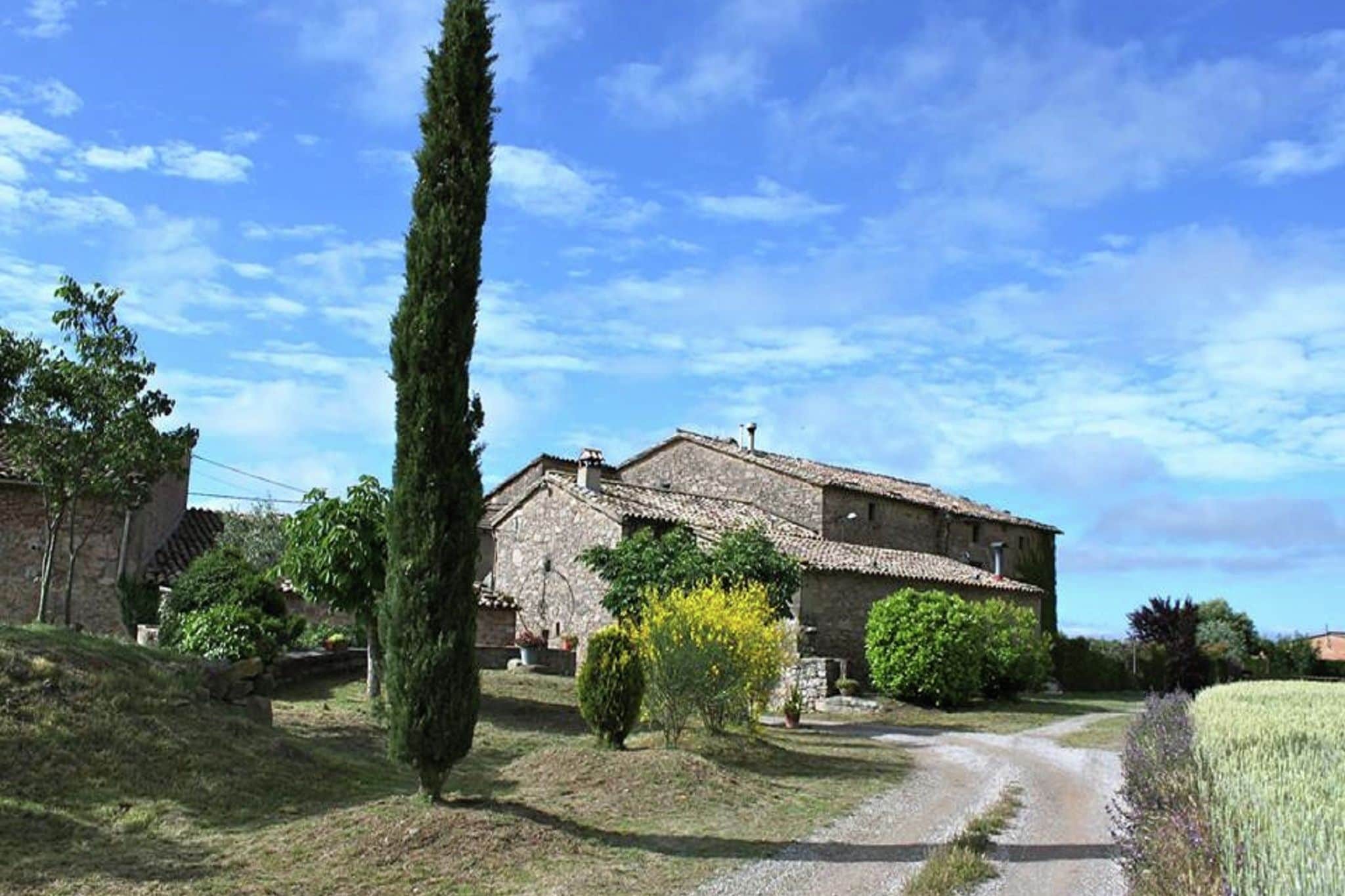Catalaans landhuis in een klein dorpje dichtbij Montmajor