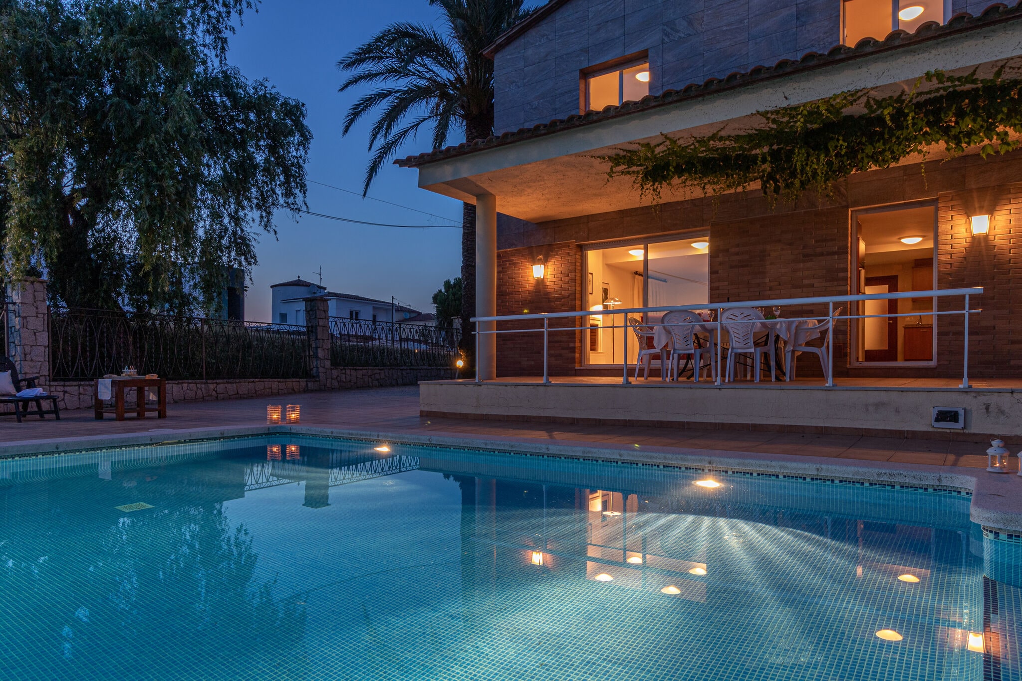 Moderne Villa in Empuriabrava mit eigenem Swimmingpool