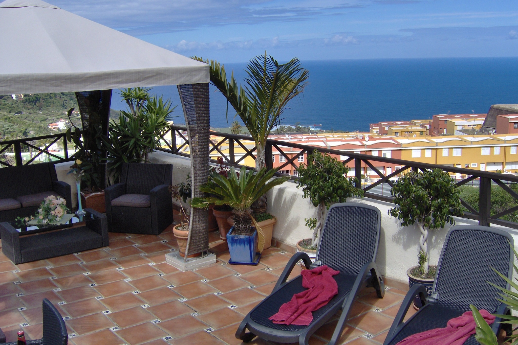 Apartamentos Monasterio de San Antonio 2 - Terrace balcony
