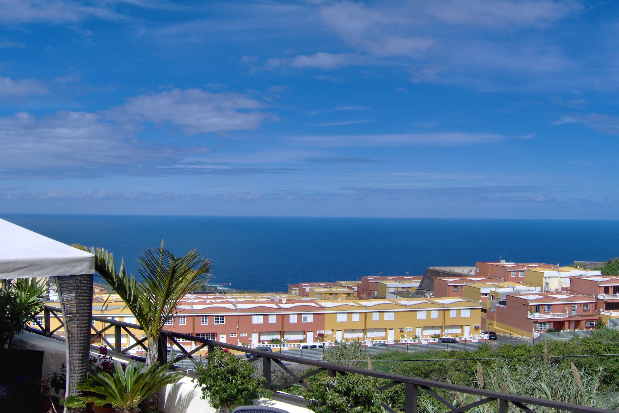 Apartamentos Monasterio de San Antonio 1-Uitzicht zomer