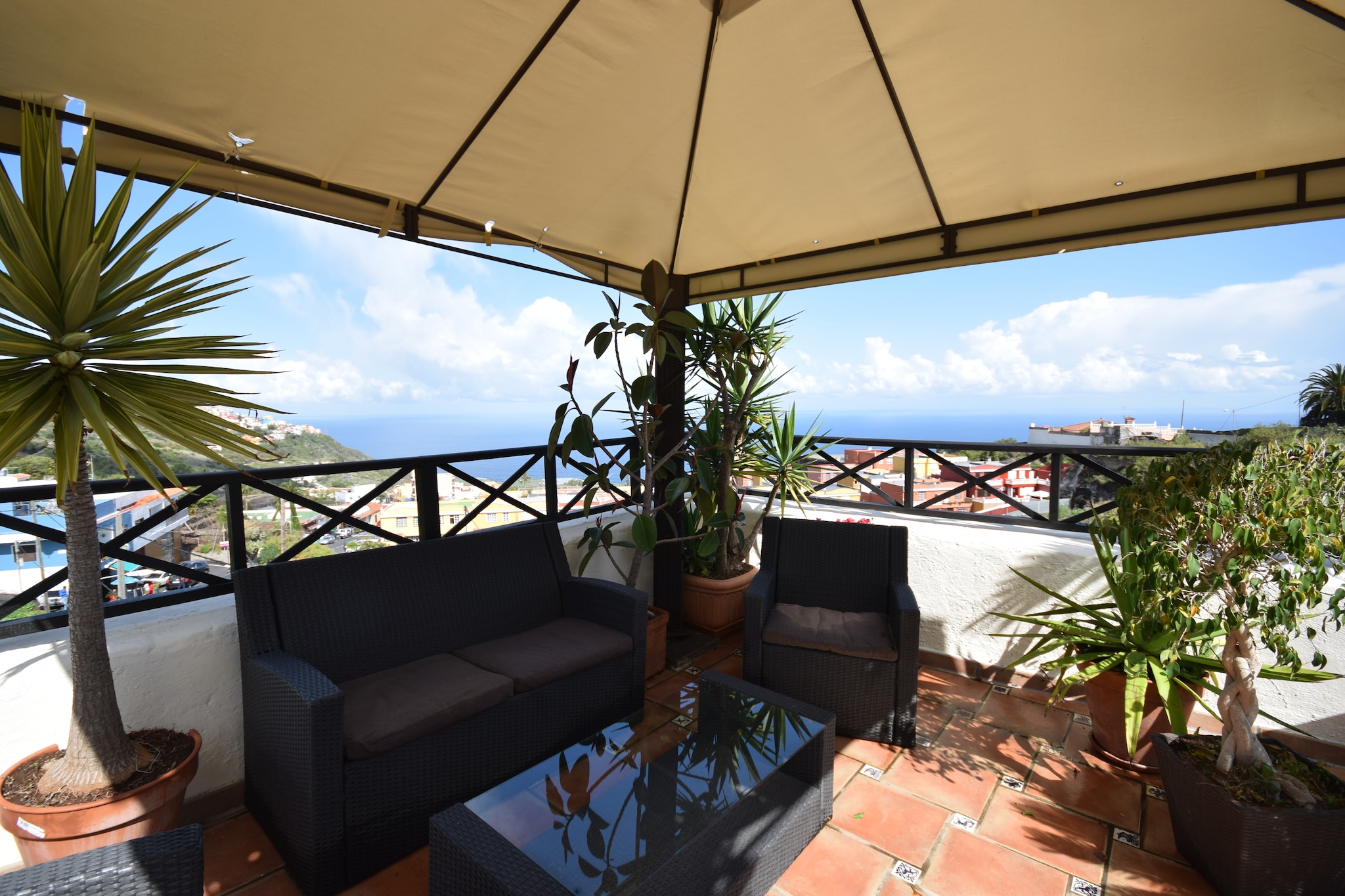 Apartamentos Monasterio de San Antonio 1-Terrasbalkon