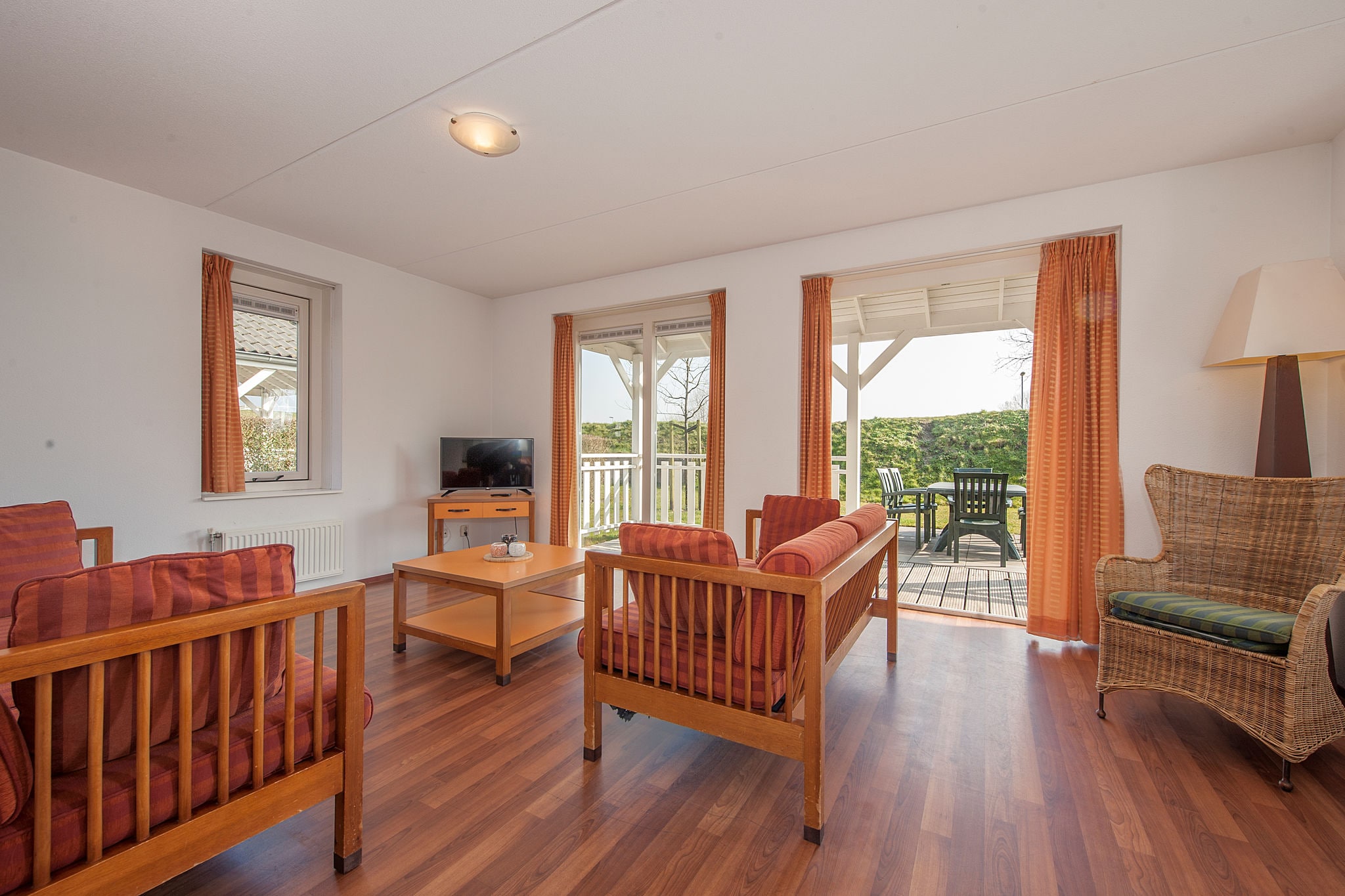 Comfortable villa with veranda, near the Grevelingen Lake