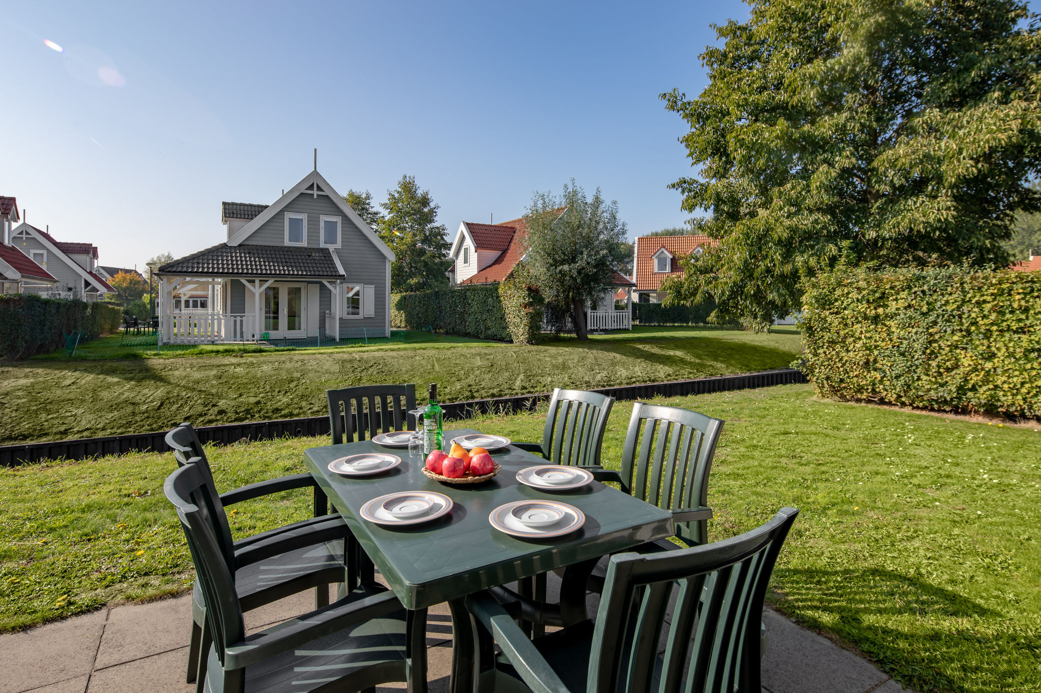 Comfortabele villa met veranda, vlakbij het Grevelingenmeer