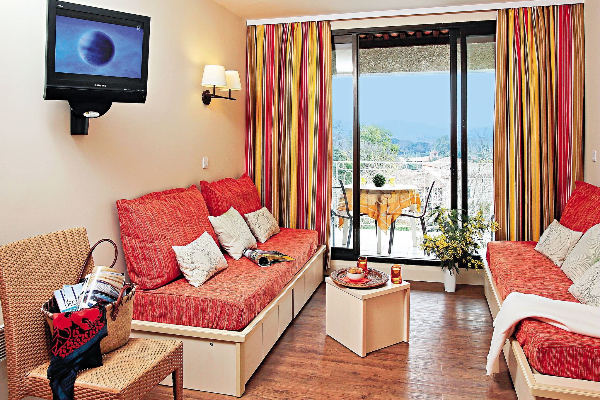 Provençal apartment near the  beautiful bay of Saint-Tropez