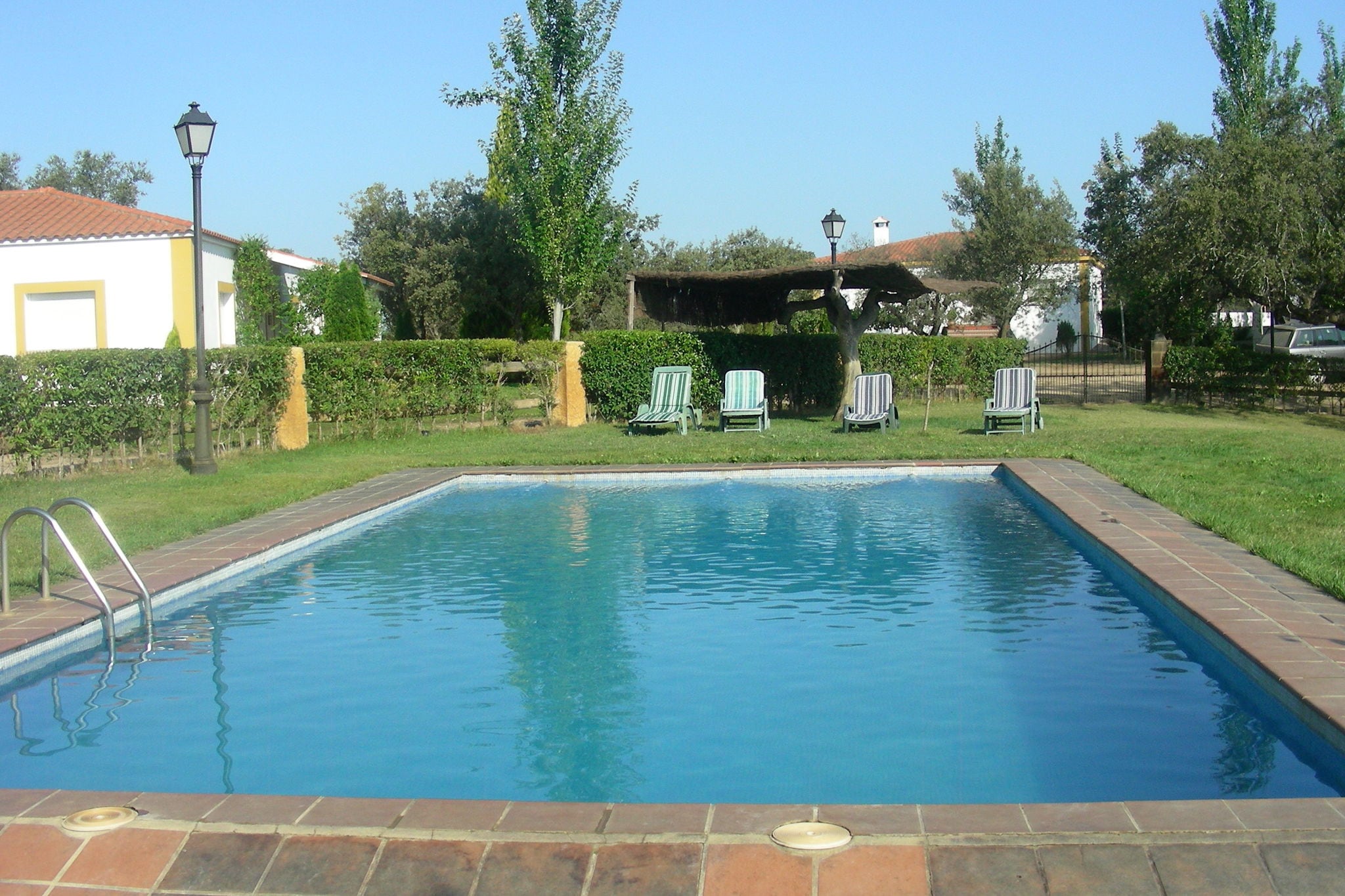 Gemütliches Ferienhaus in Herrera de Alcántara mit Pool