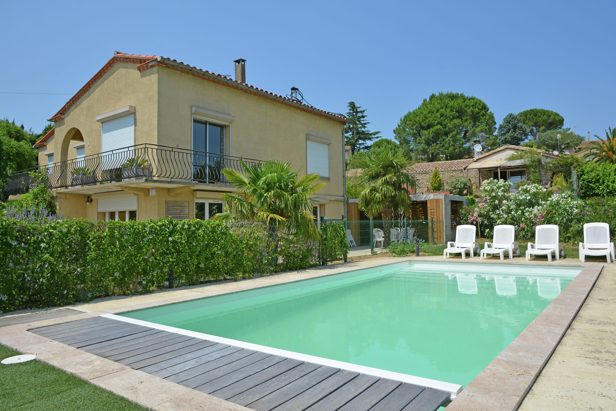 Beautiful Villa in Carcassonne with Shared Pool, Jacuzzi