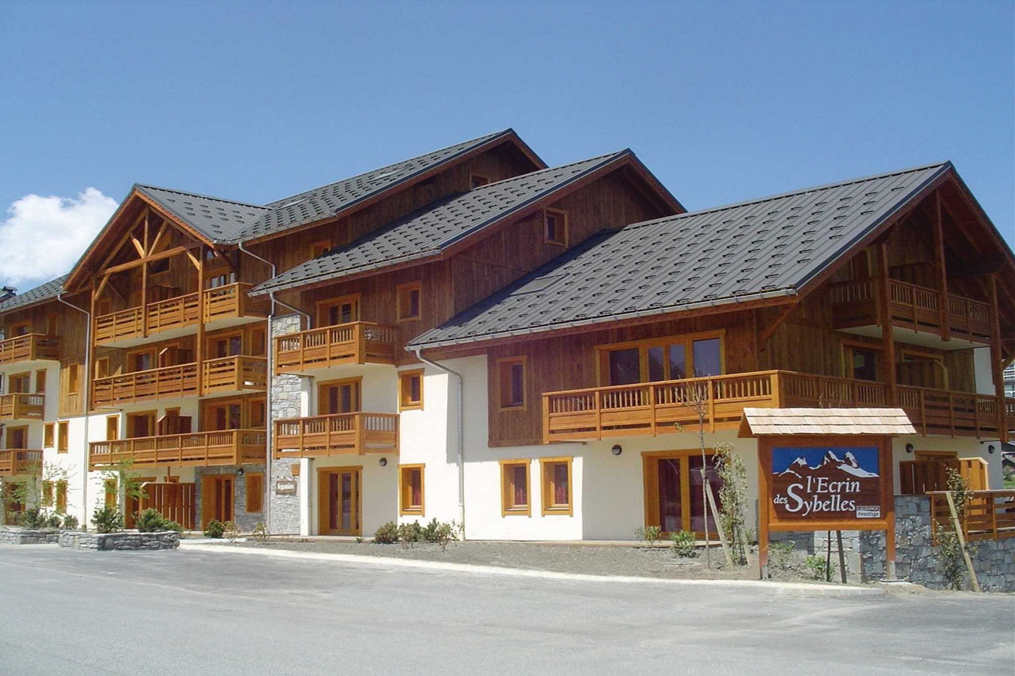 Résidence L'Écrin des Sybelles 2-Außenbereich Sommer