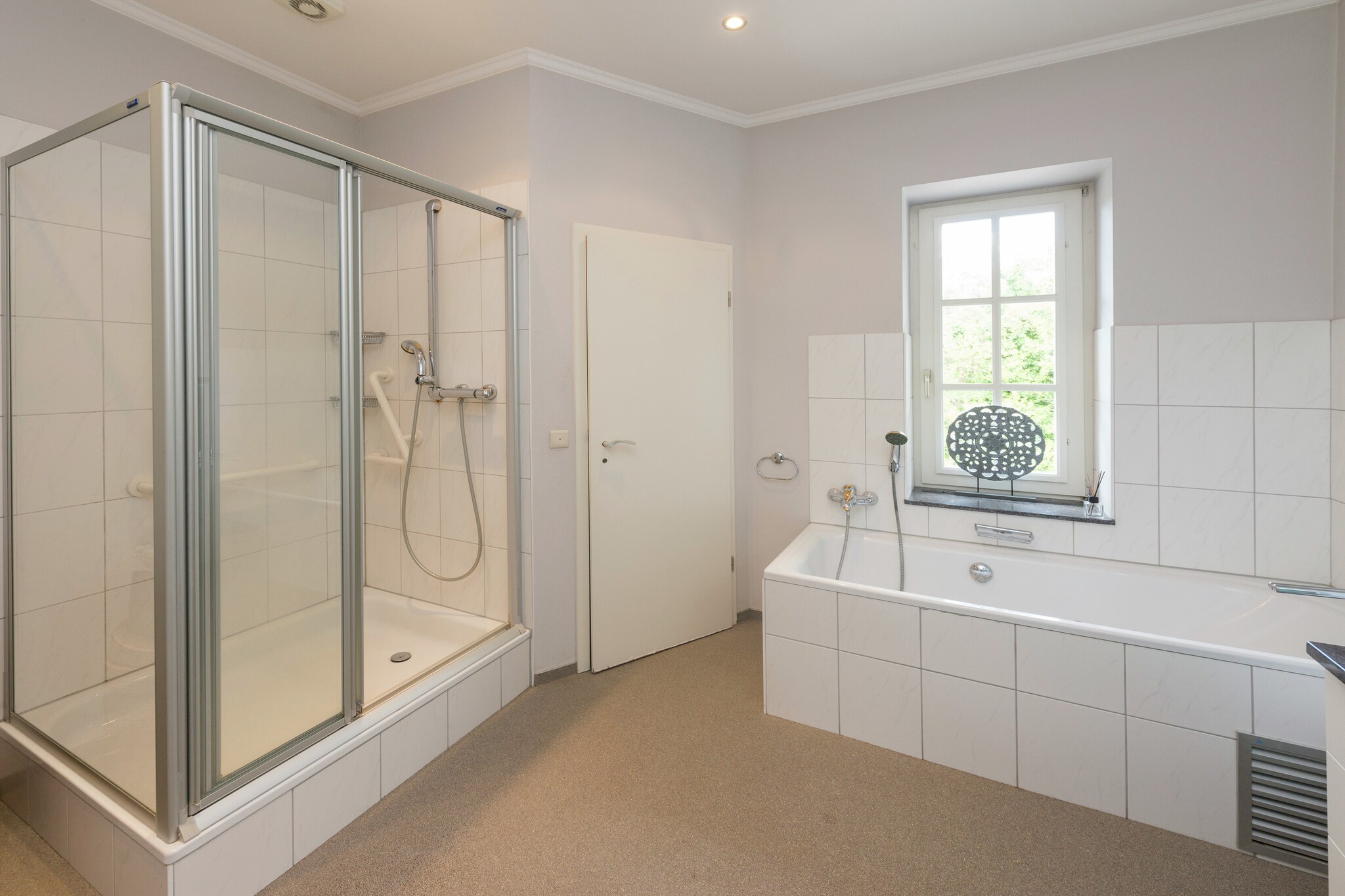 Vakantiehuis Spa max. 10 personen 2 huisdieren 5 slaapkamers zwembad sauna #30
