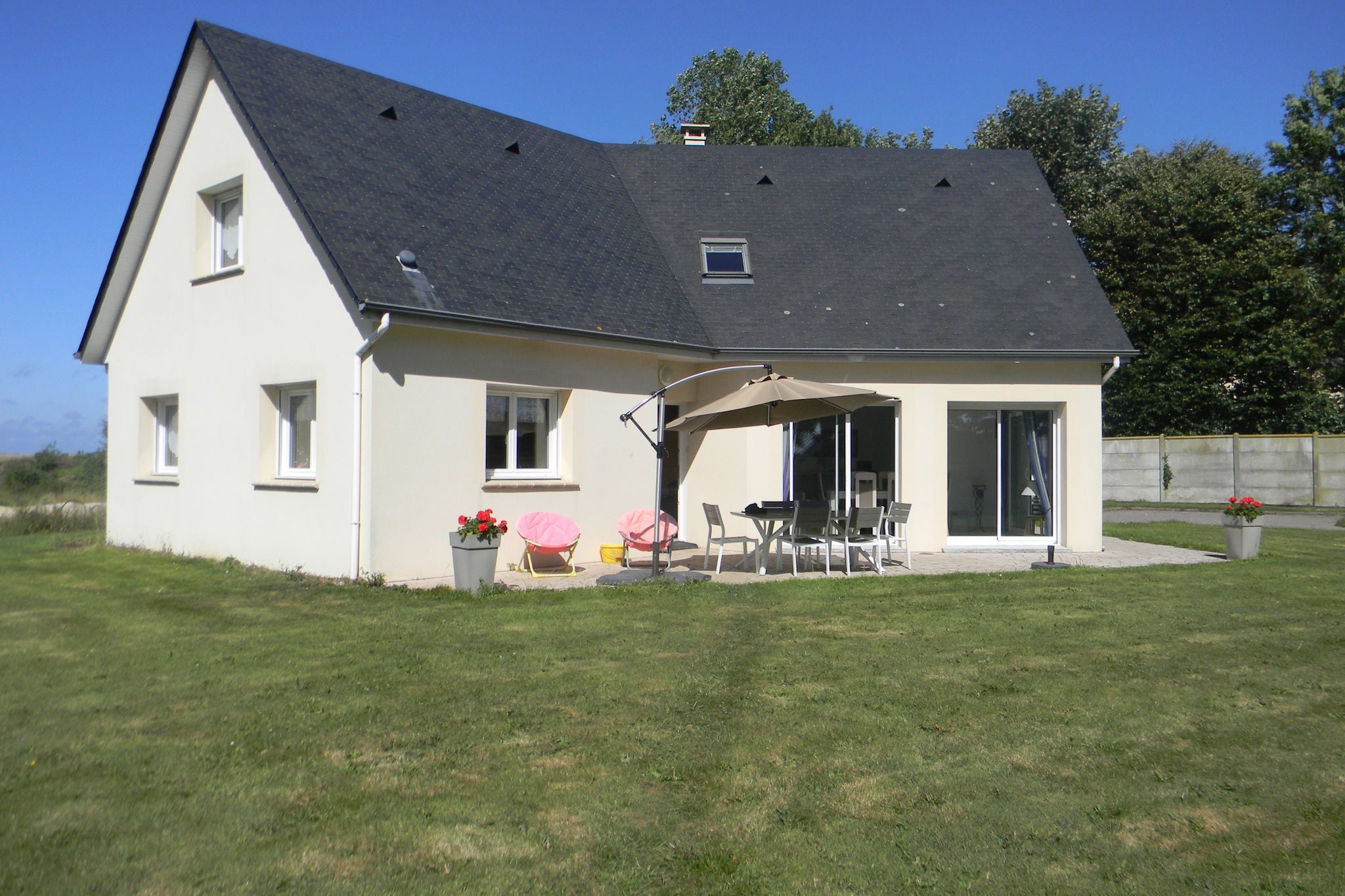 Welcoming holiday home in Etretat with private garden