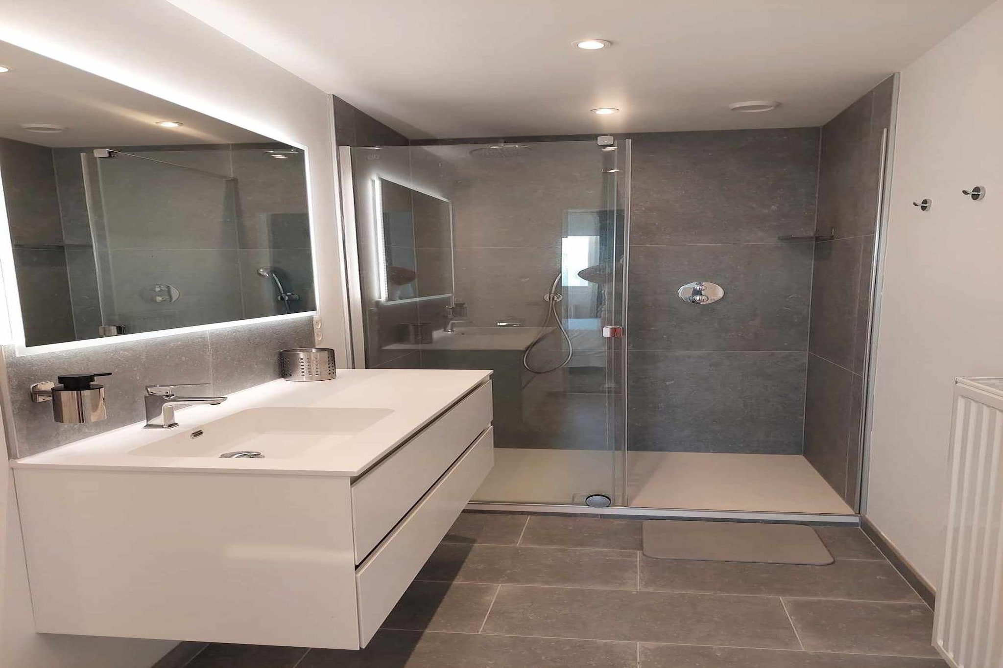 SPLENDID VIEW AYWAILLE-Badezimmer