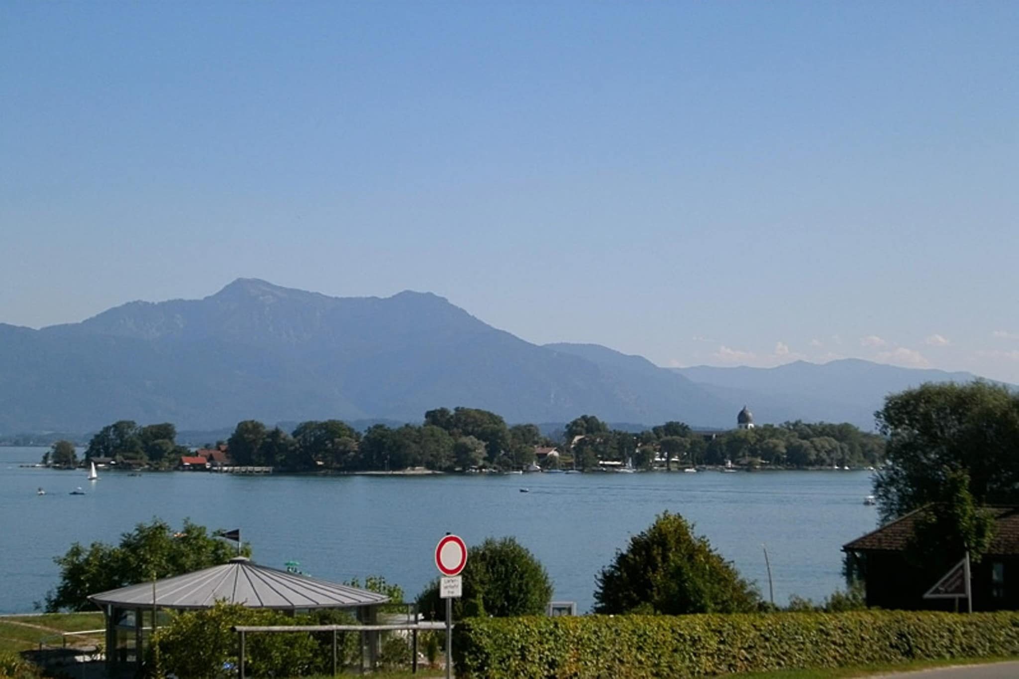 Im Bauernhaus-Gebiete Sommer 5 km