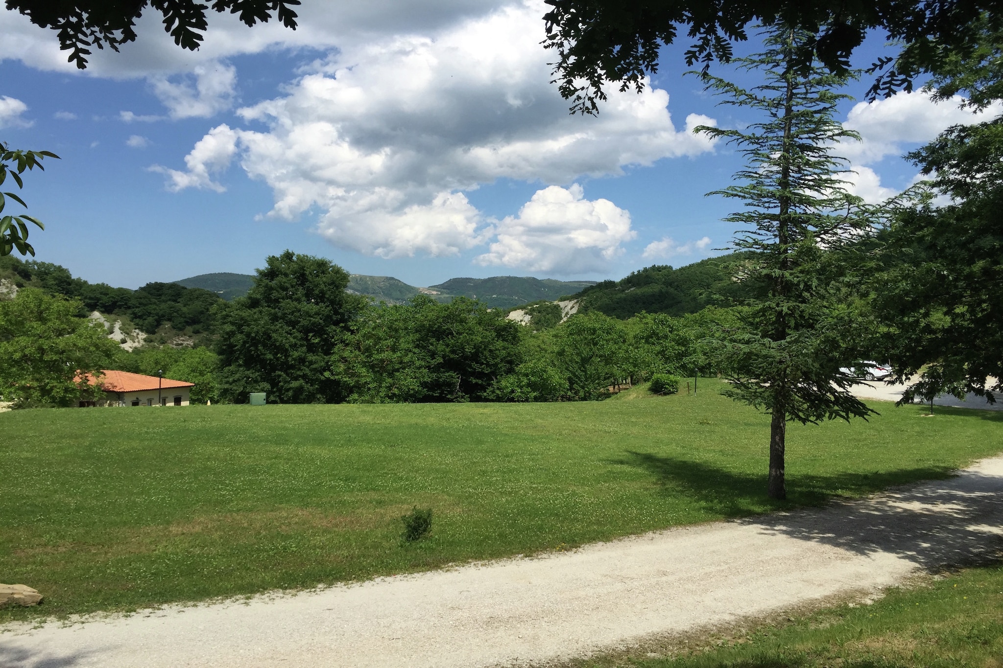 Komfortables Landhaus in Apecchio mit Swimmingpool