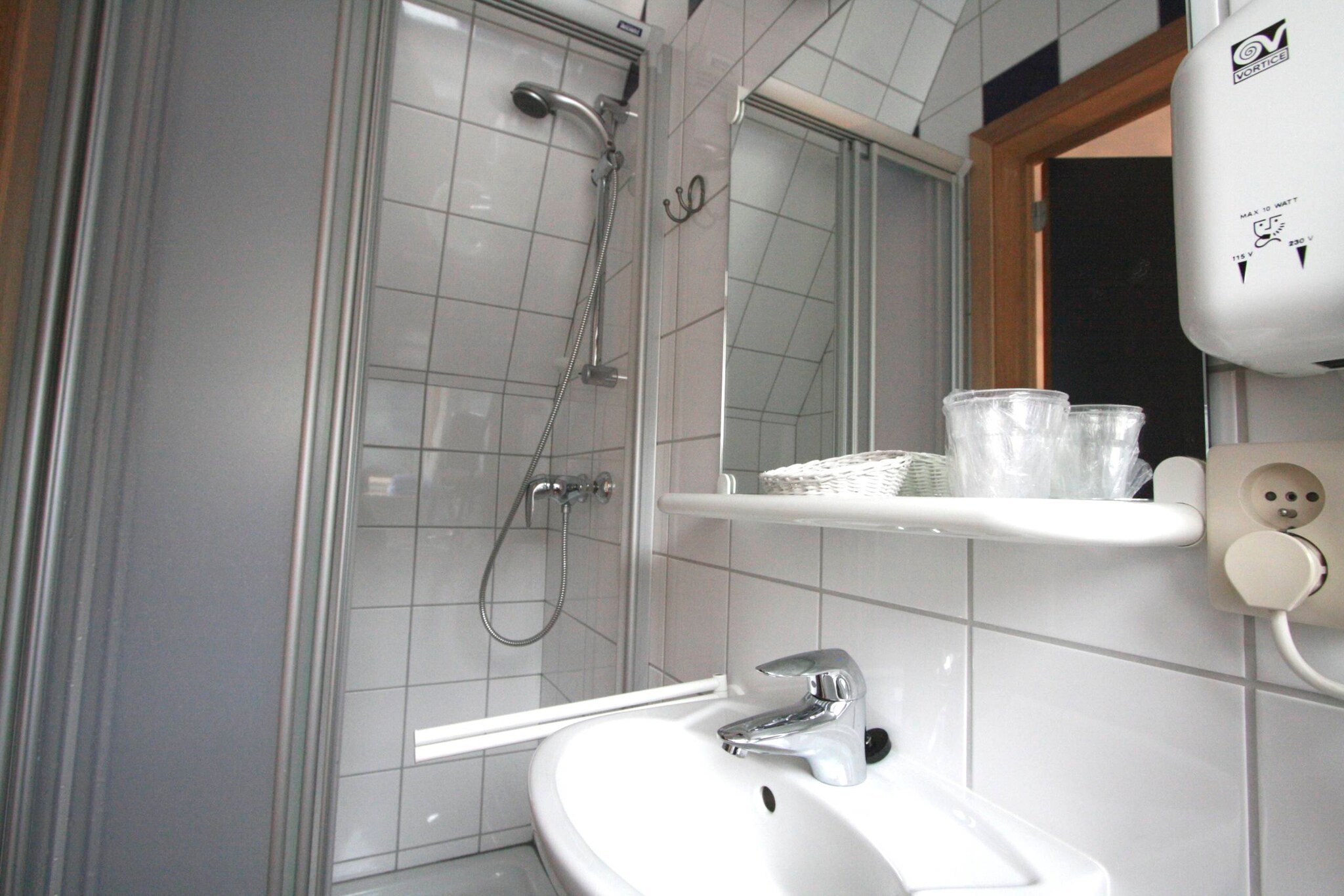 Vakantiehuis Macon max. 60 personen 3 huisdieren 18 slaapkamers #29