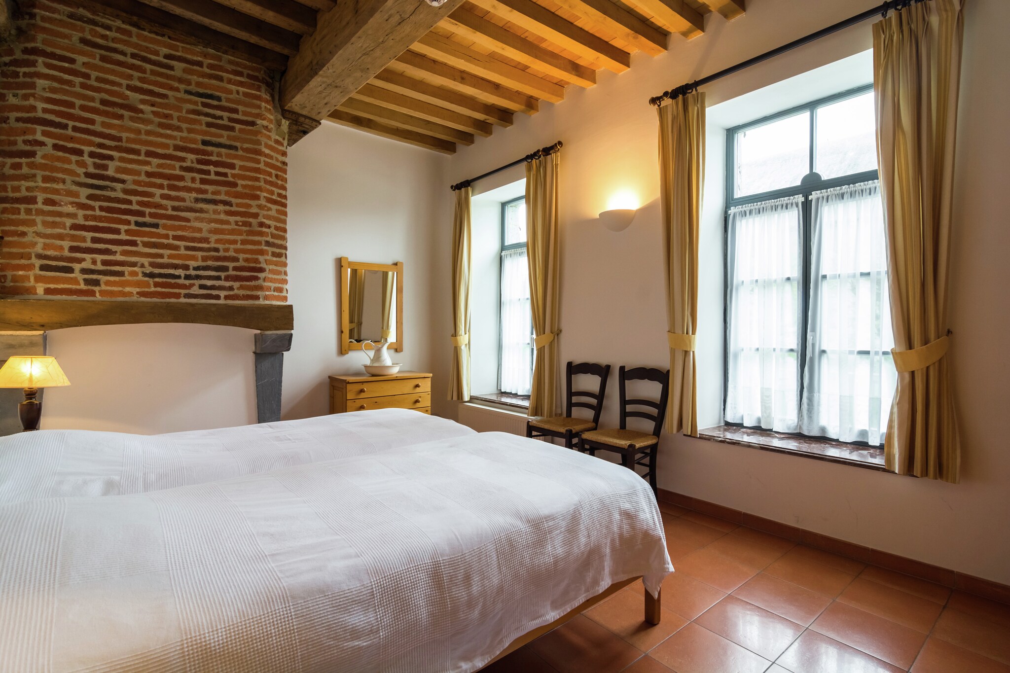 Vakantiehuis Macon max. 60 personen 3 huisdieren 18 slaapkamers #7