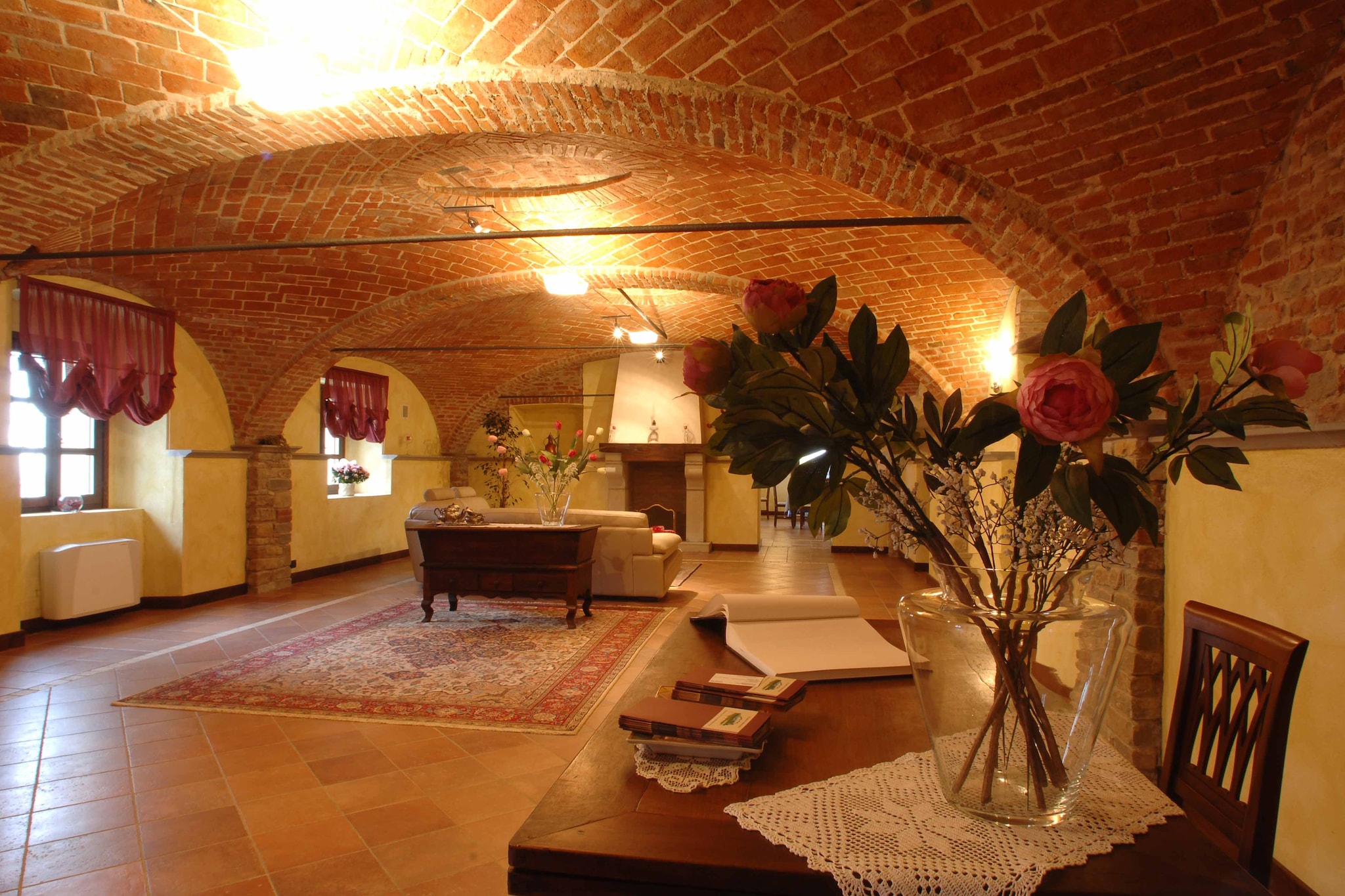 Mansion in Nizza Monferrato with Pool & Views