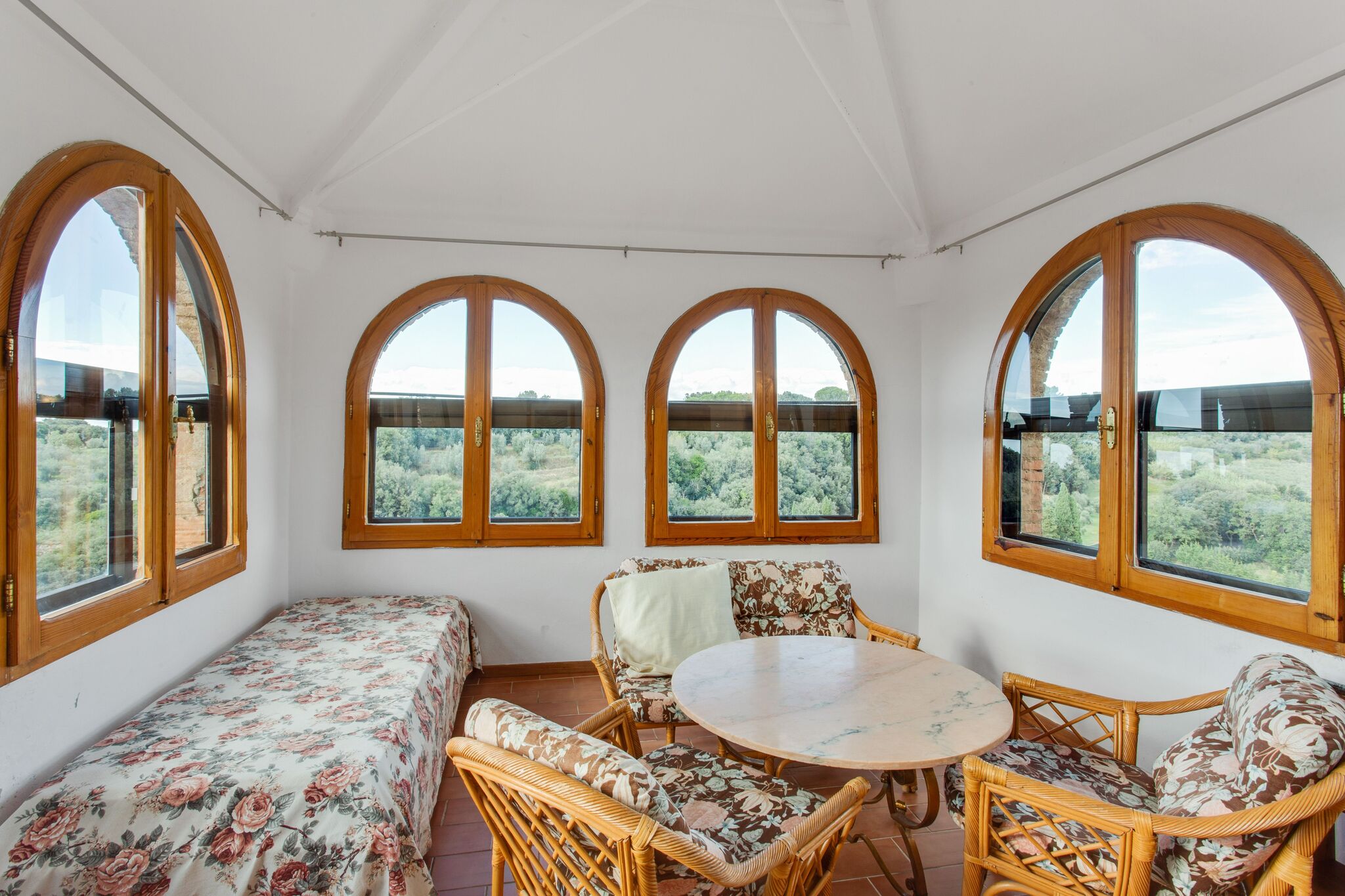 Cosy Holiday Home in Bibbona with Balcony, Heating & Views