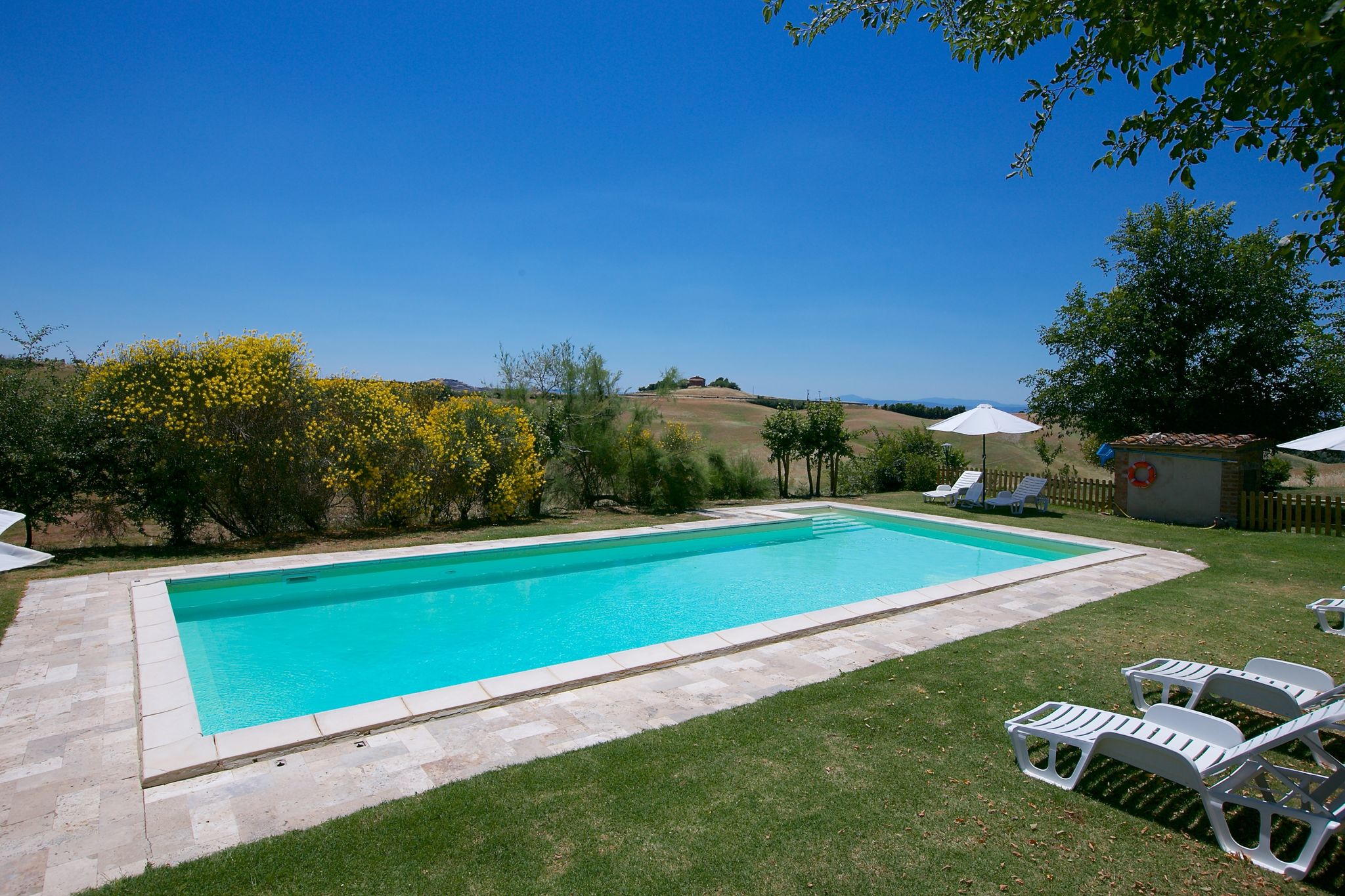 Traditionele woonboerderij in Toscane met zwembad