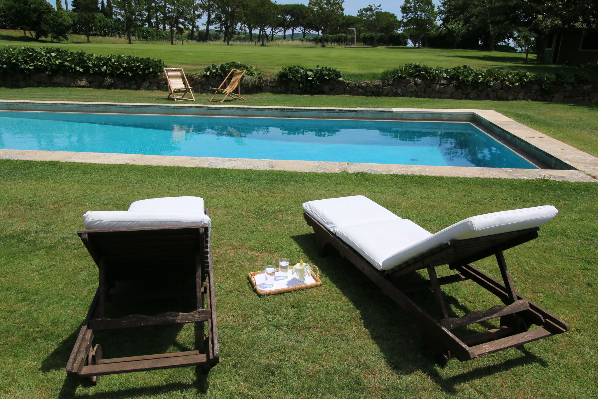 Stijlvolle vrijstaande villa op een landgoed met zwembad