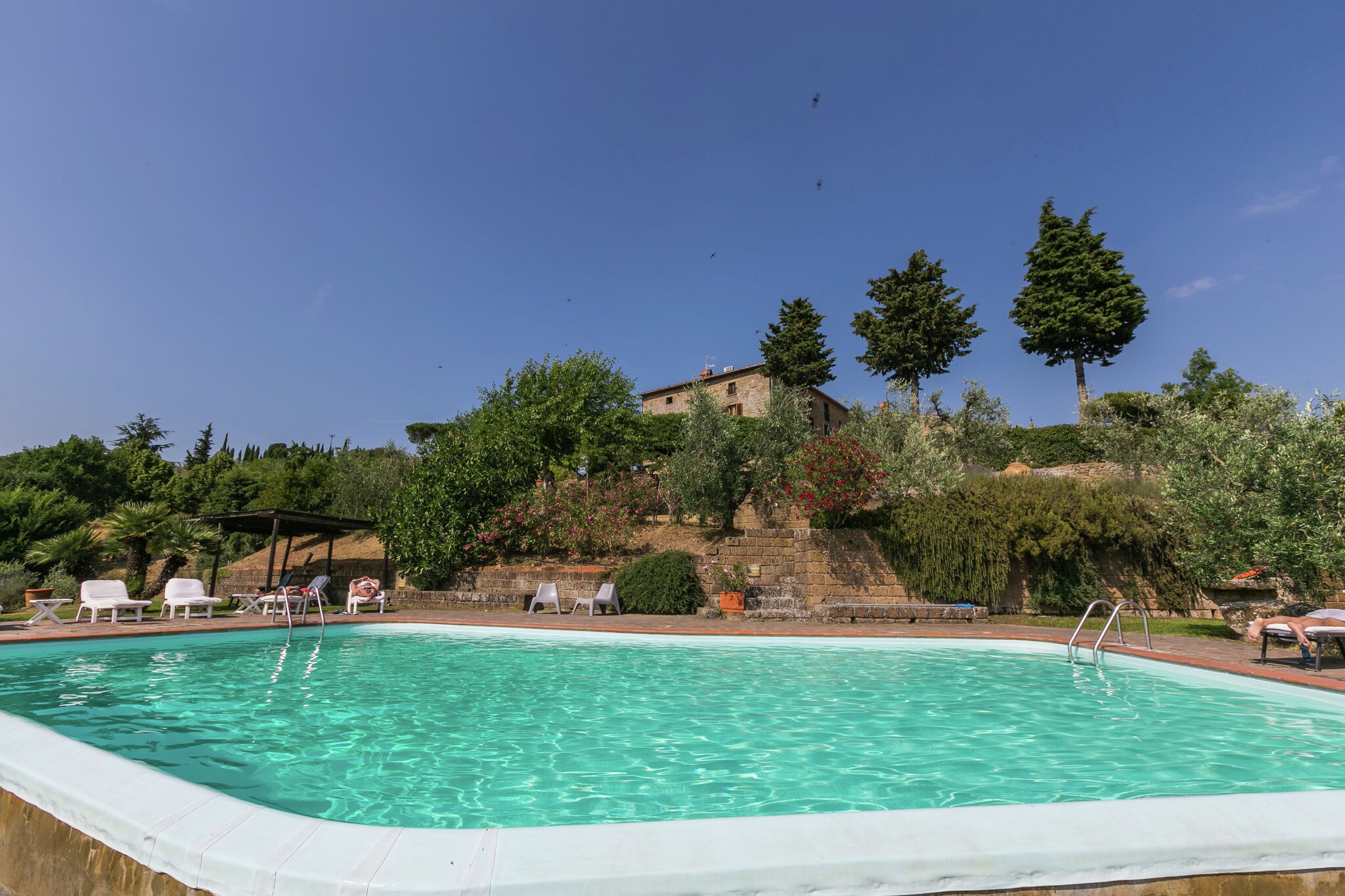 Vakantiehuis op authentieke borgo met fijn terras en zwembad
