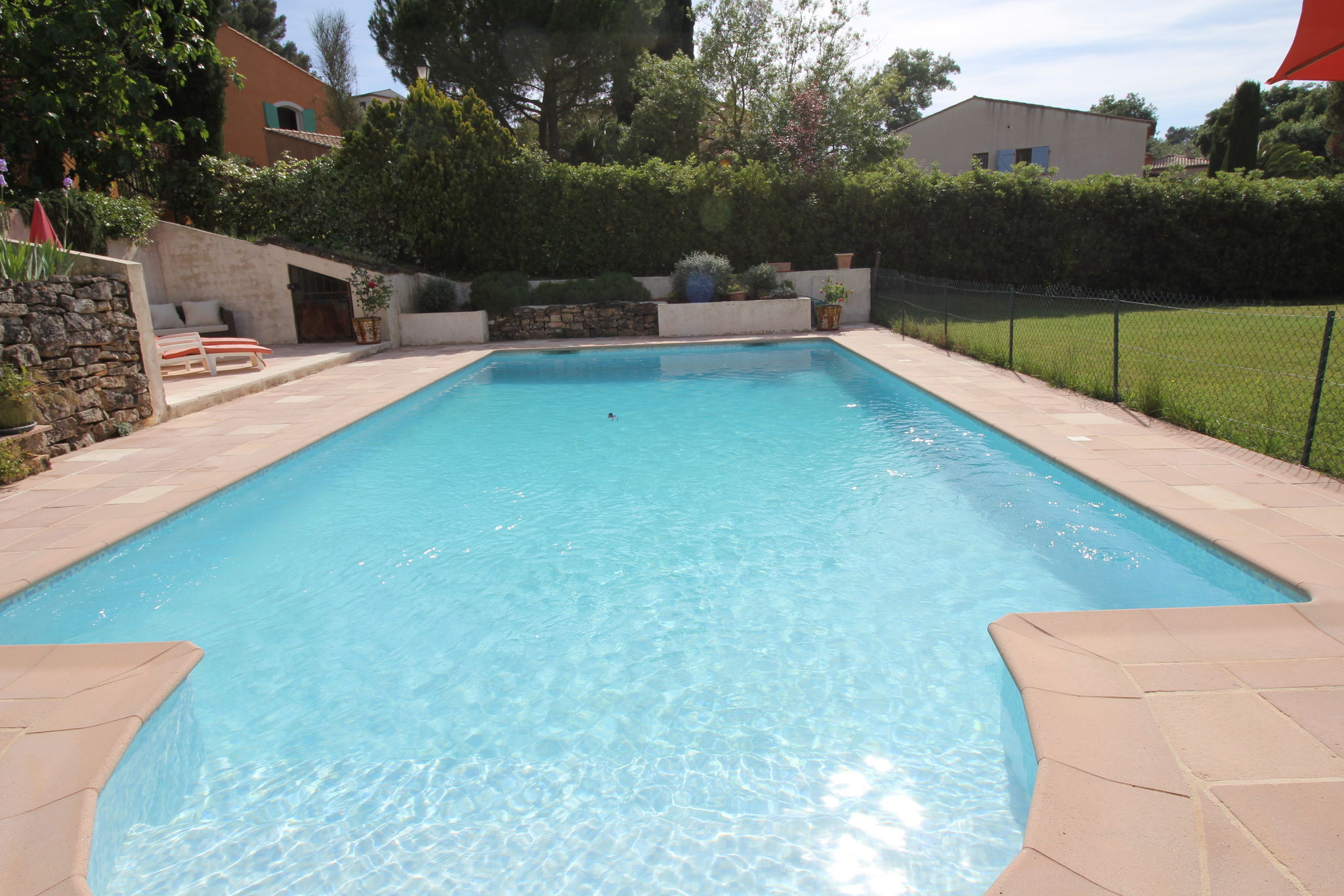 Provençaalse villa in Valbonne met omheind privézwembad
