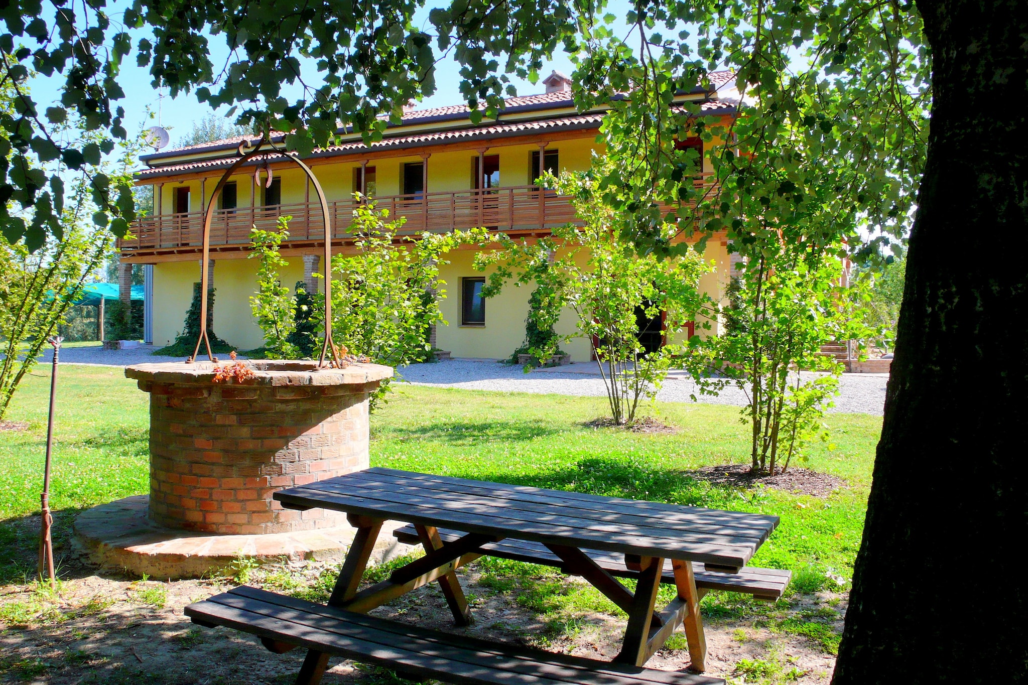 Located in Portomaggiore, this 1-bedroom quaint cottage is perfect for a small group or a couple on a romantic getaway. Situated in the countryside, this cottage also has a shared garden to lounge.
The famous Necropoli Romana - Vicus Aventinus (10.4 km) is the perfect destination to explore the history of the region. A picnic to the neraby Lake Gatolla (10 km) is also worthwhile. The Scenic Ferrara (19 km) and Adriatic Coast (35 km) are also a short road trip away. There are also several restaurants ans supermarkets (100 m) which can be visited in the area.
This cottage is simply furnished with an open kitchen, a TV and a double sofa bed. The terrace affords scenic and panoramic views of the region and you can also lounge in the shared garden decked with furniture. This cottage also has a lovely pond to spend relaxing evenings. A maximum of 1 pet is allowed on the property, at a small fee.
The nearest airport is Aeroporto di Prati Vecchi di Aguscello, which is 22 km away.
