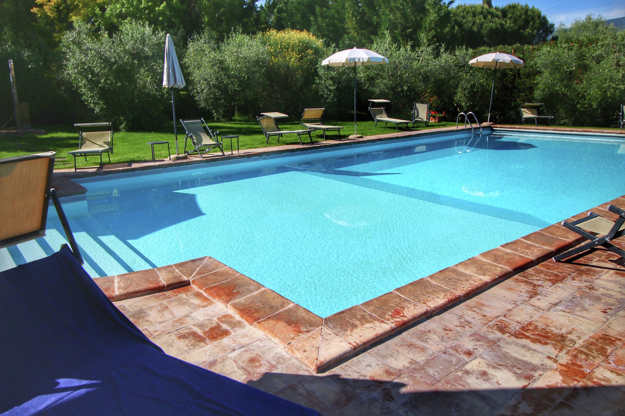 Schickes Bauernhaus in Cortona mit Schwimmbad