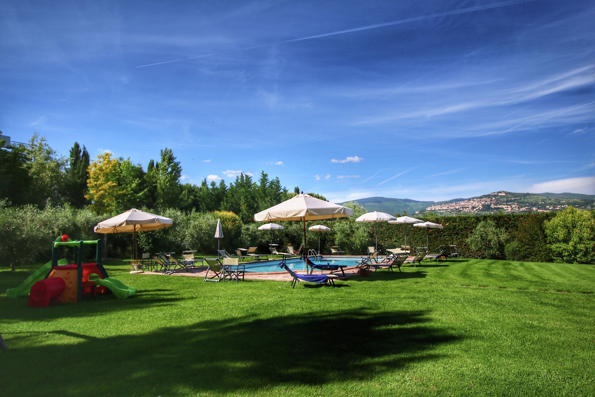Schickes Bauernhaus in Cortona mit Schwimmbad